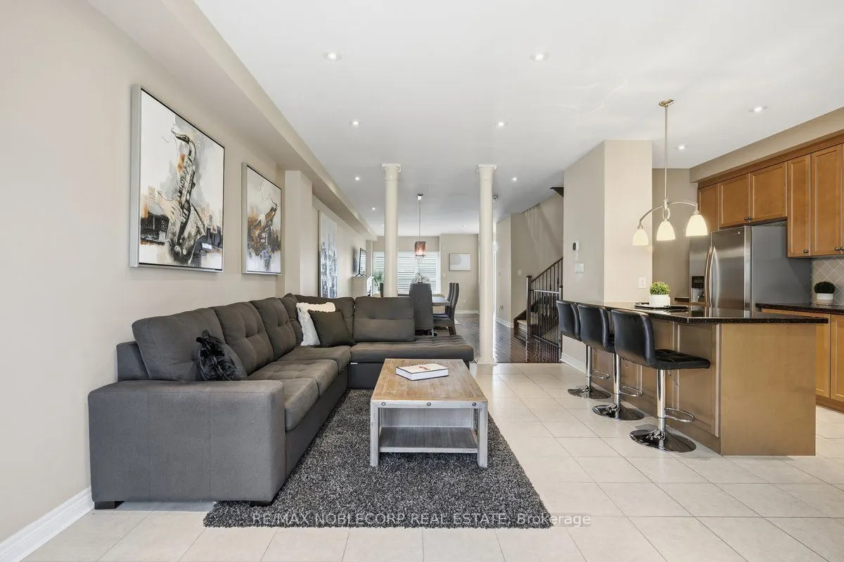 8900 Bathurst Street #37