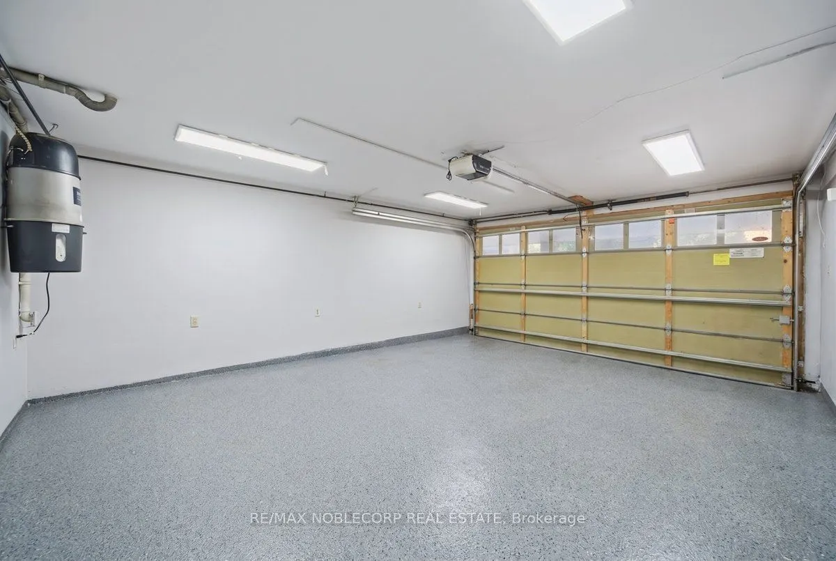8900 Bathurst Street #37