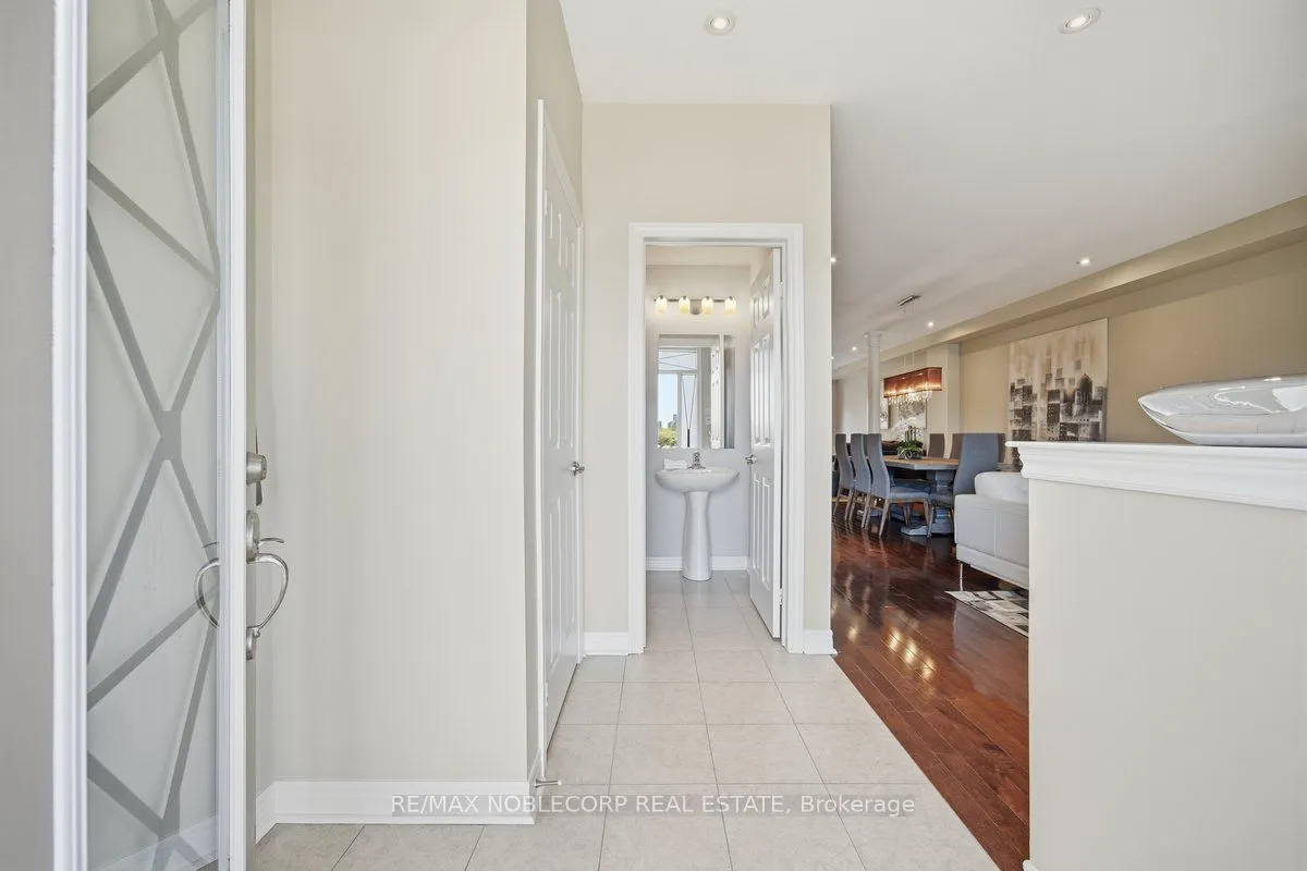 8900 Bathurst Street #37