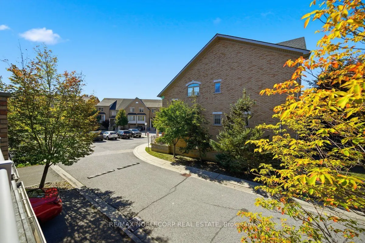 8900 Bathurst Street #37