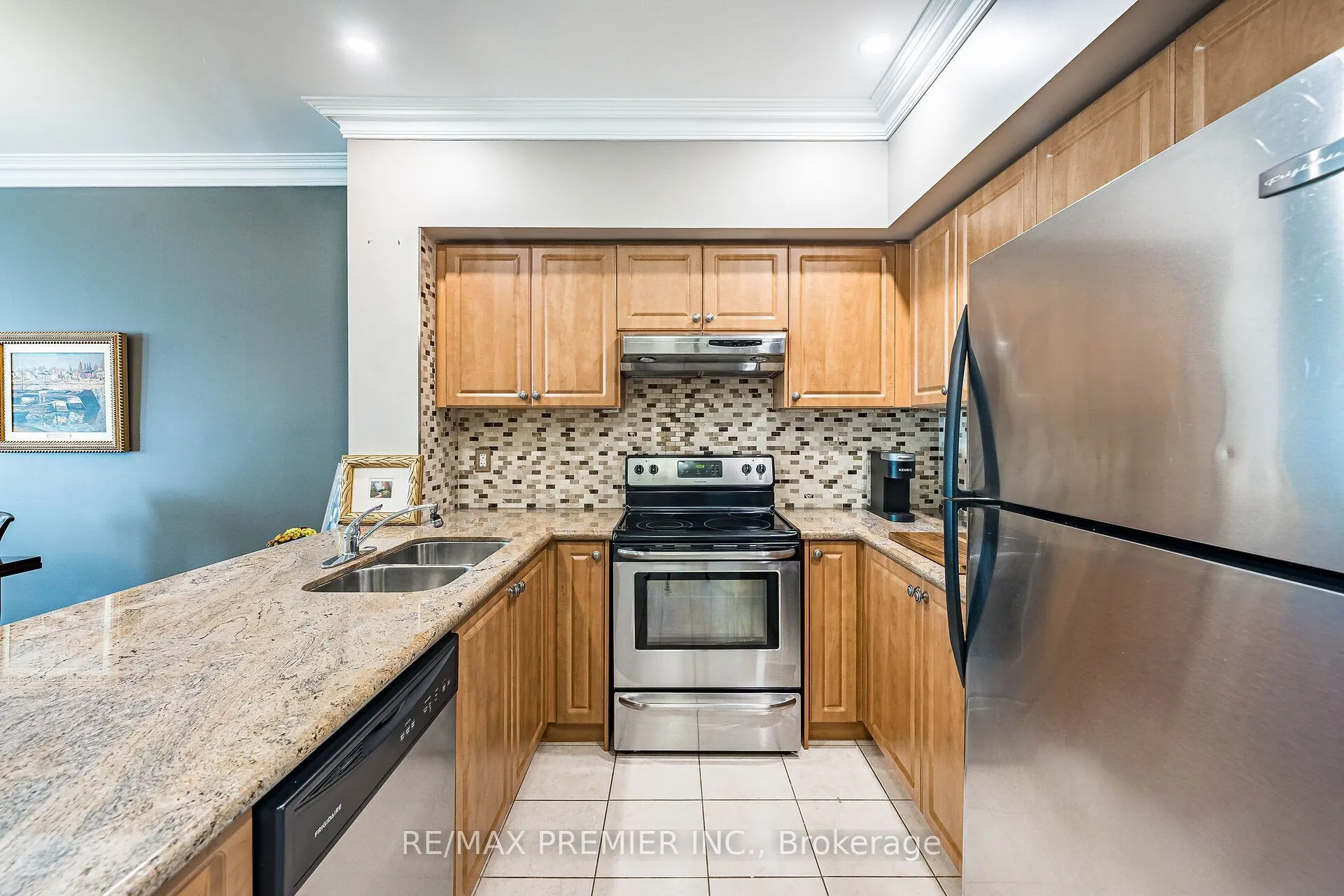 9451 Jane Street #304