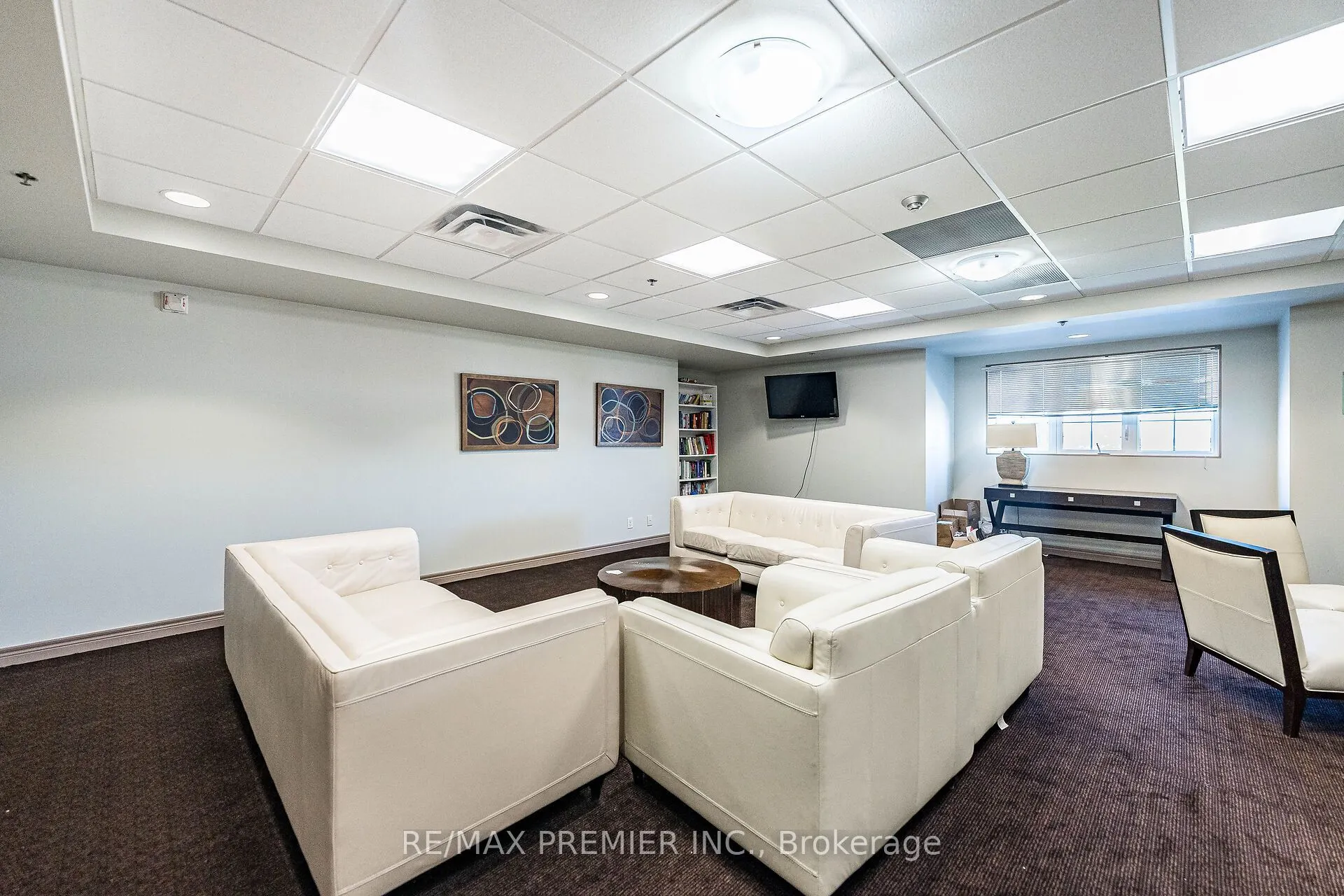 9451 Jane Street #304
