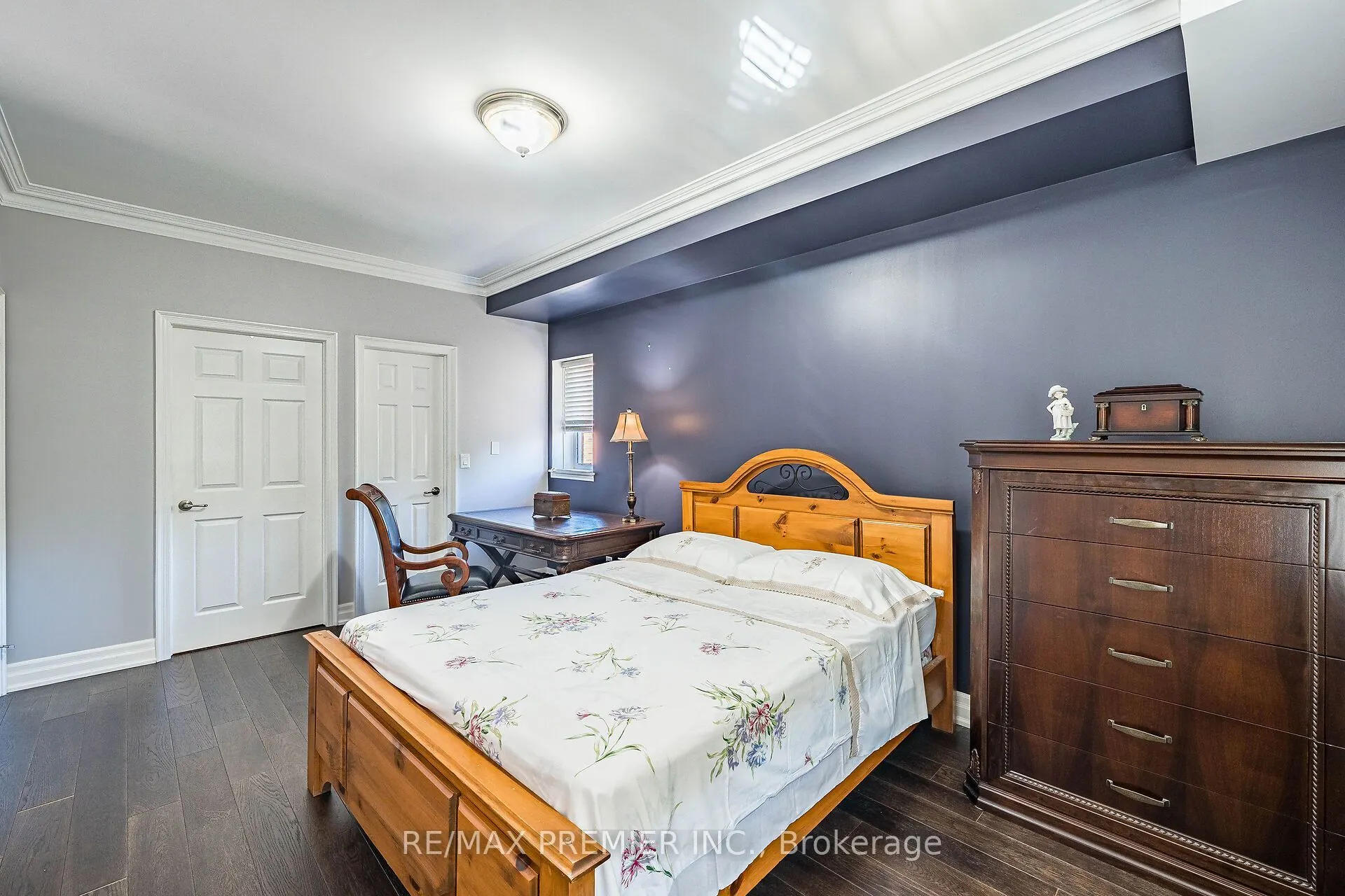 9451 Jane Street #304