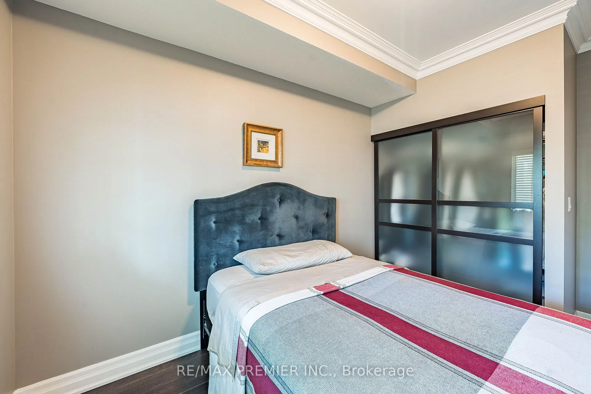 9451 Jane Street #304