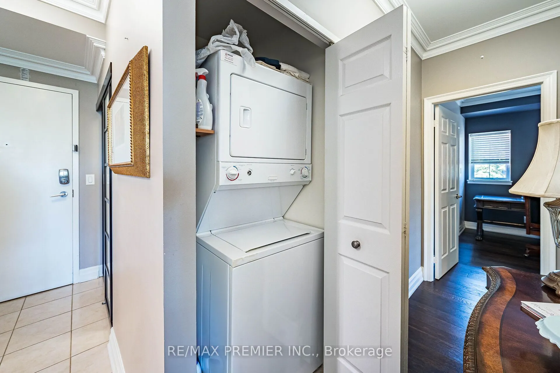 9451 Jane Street #304
