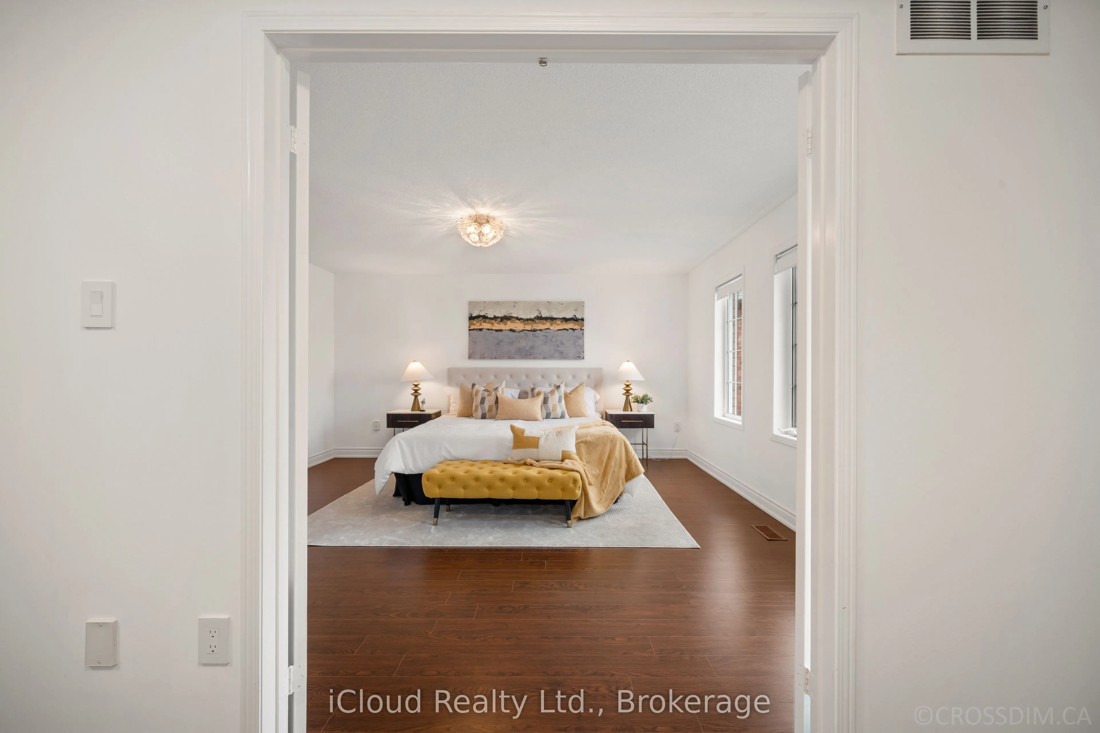 60 Tuscana Boulevard