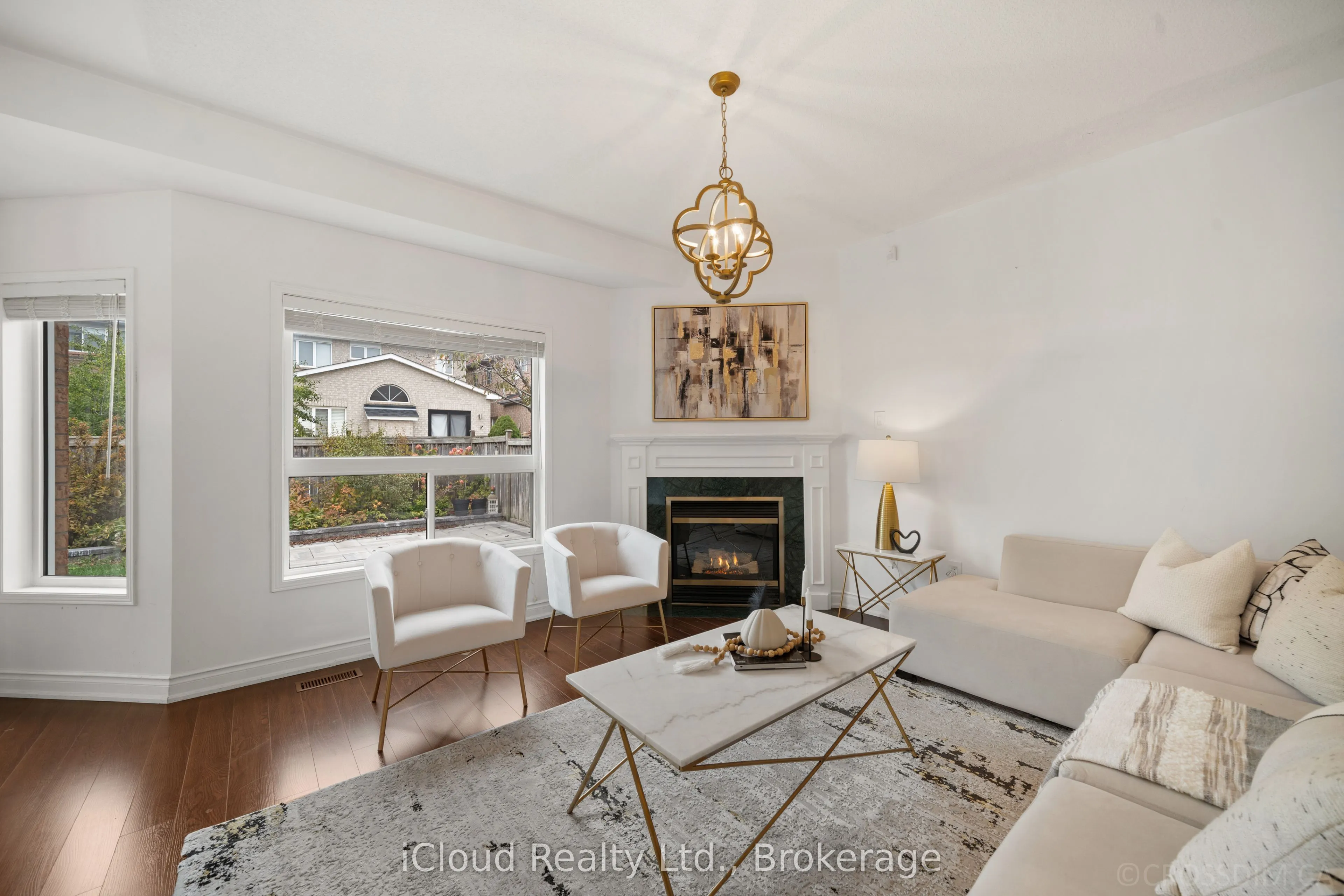 60 Tuscana Boulevard