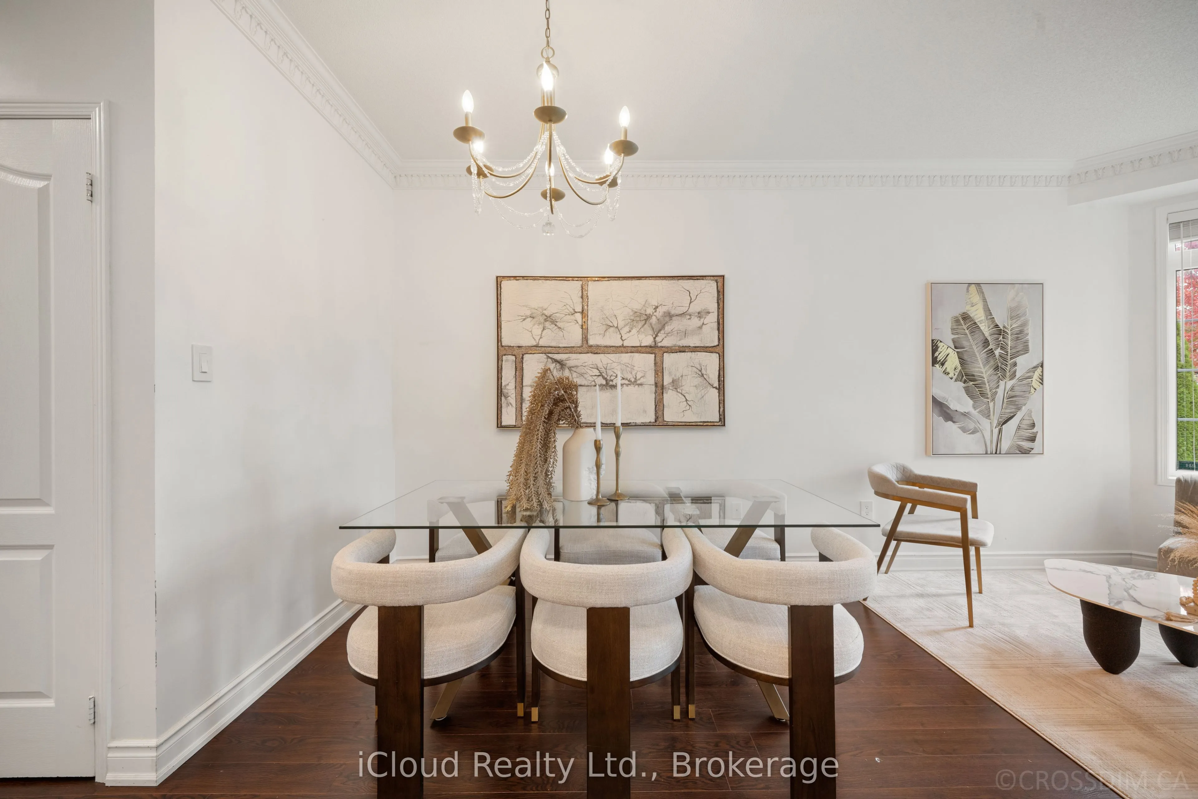 60 Tuscana Boulevard