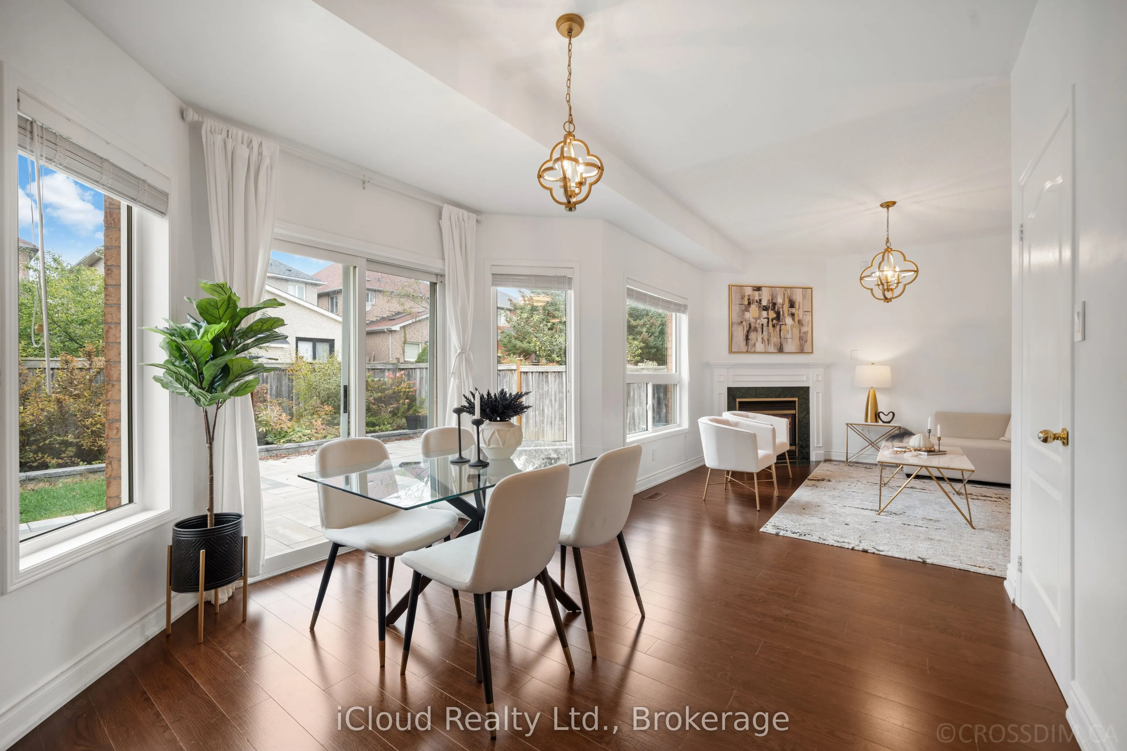 60 Tuscana Boulevard