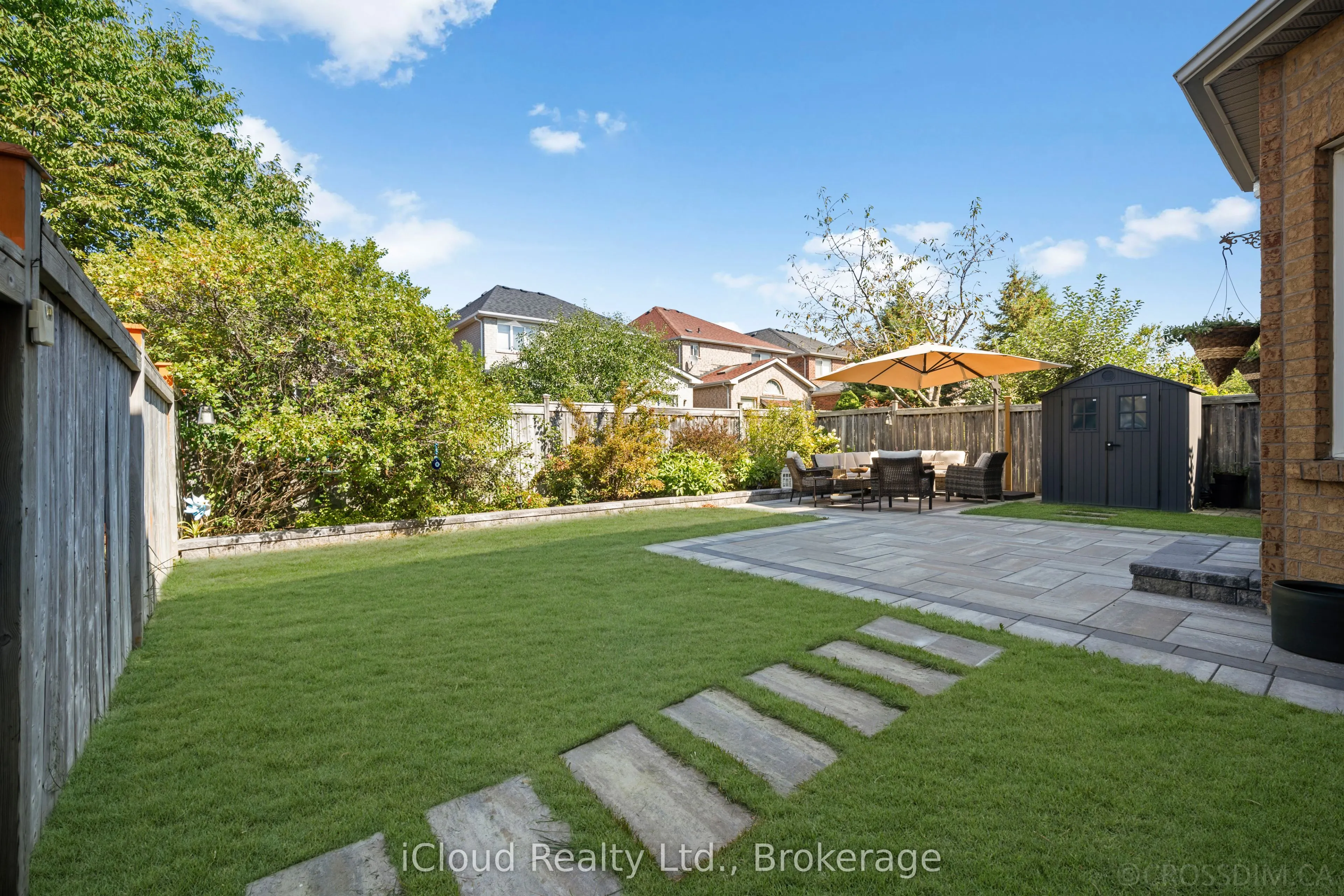 60 Tuscana Boulevard