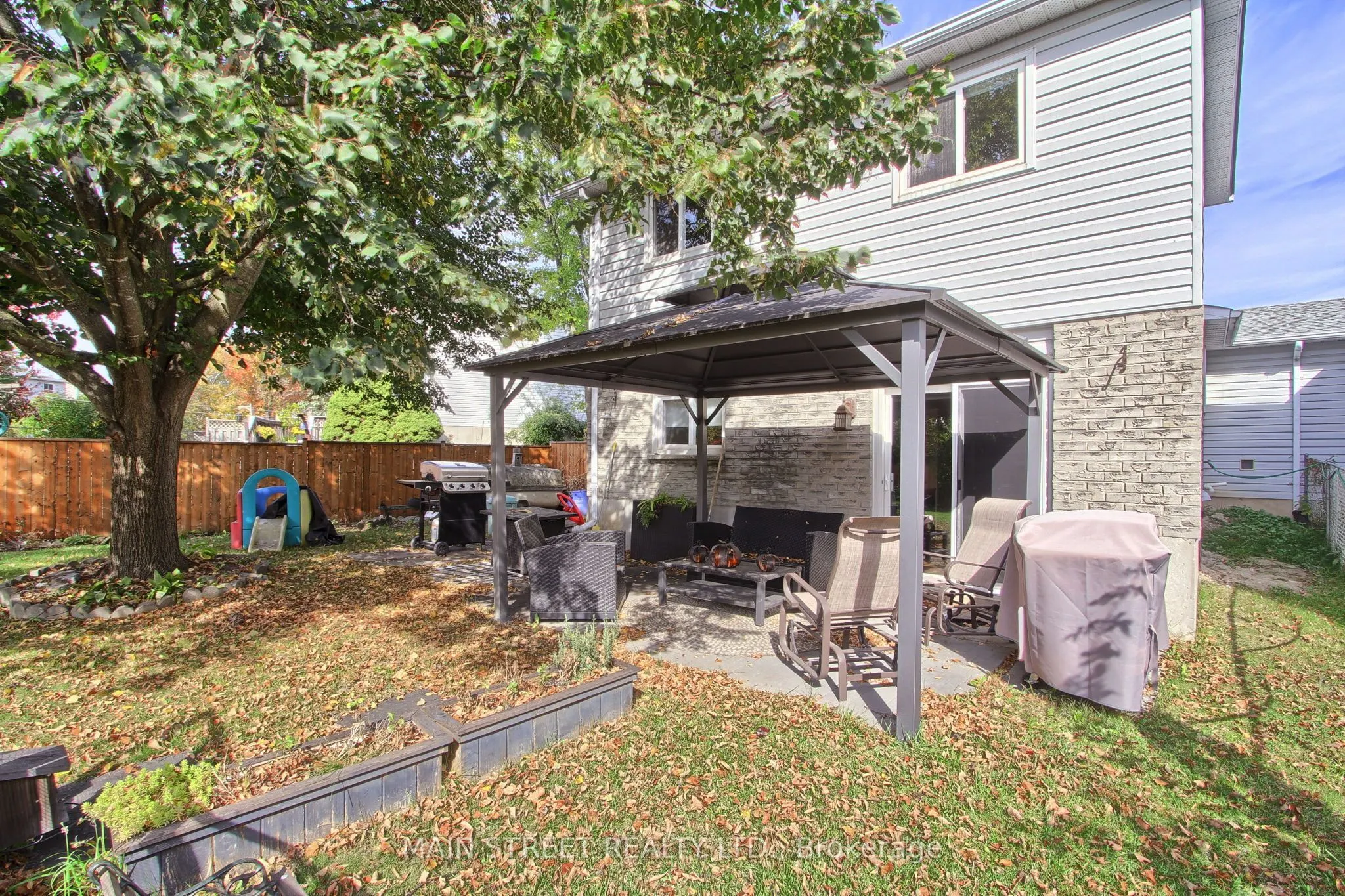 61 Hudson Crescent