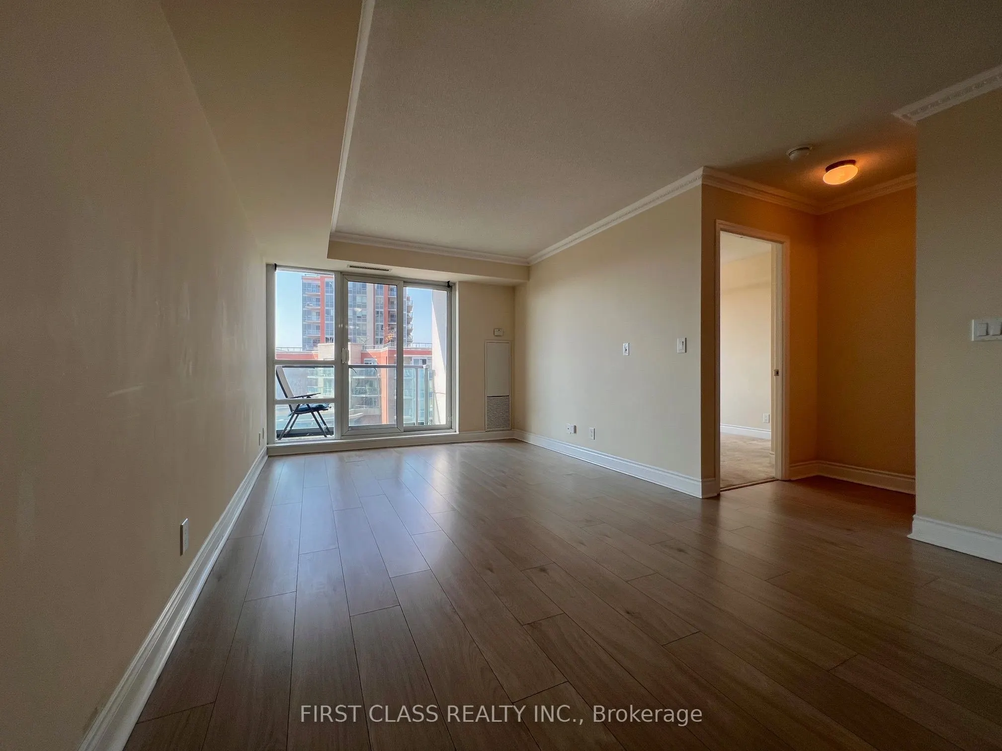 75 South Town Centre Boulevard #707