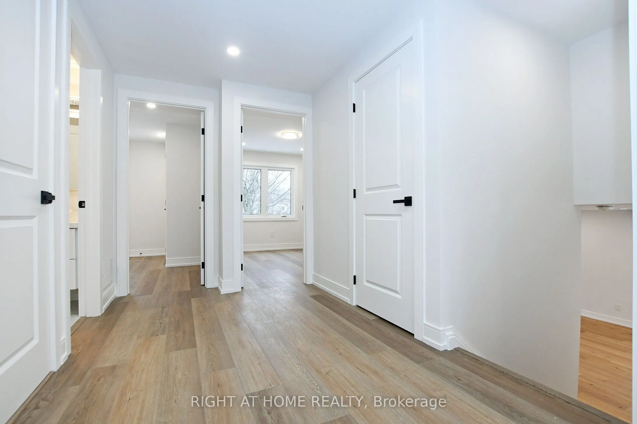 8 Hill Drive
