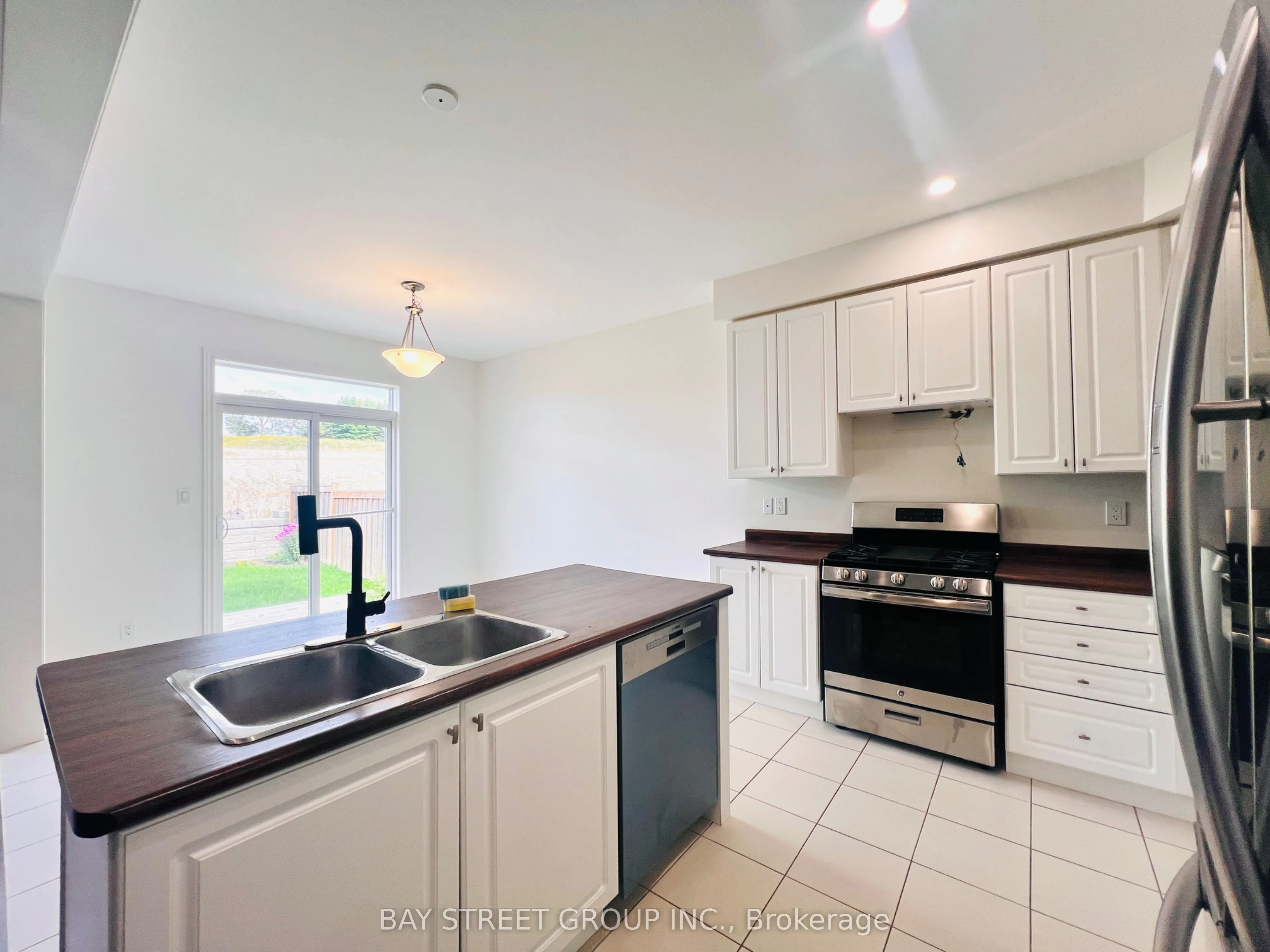 81 Sutcliffe Way