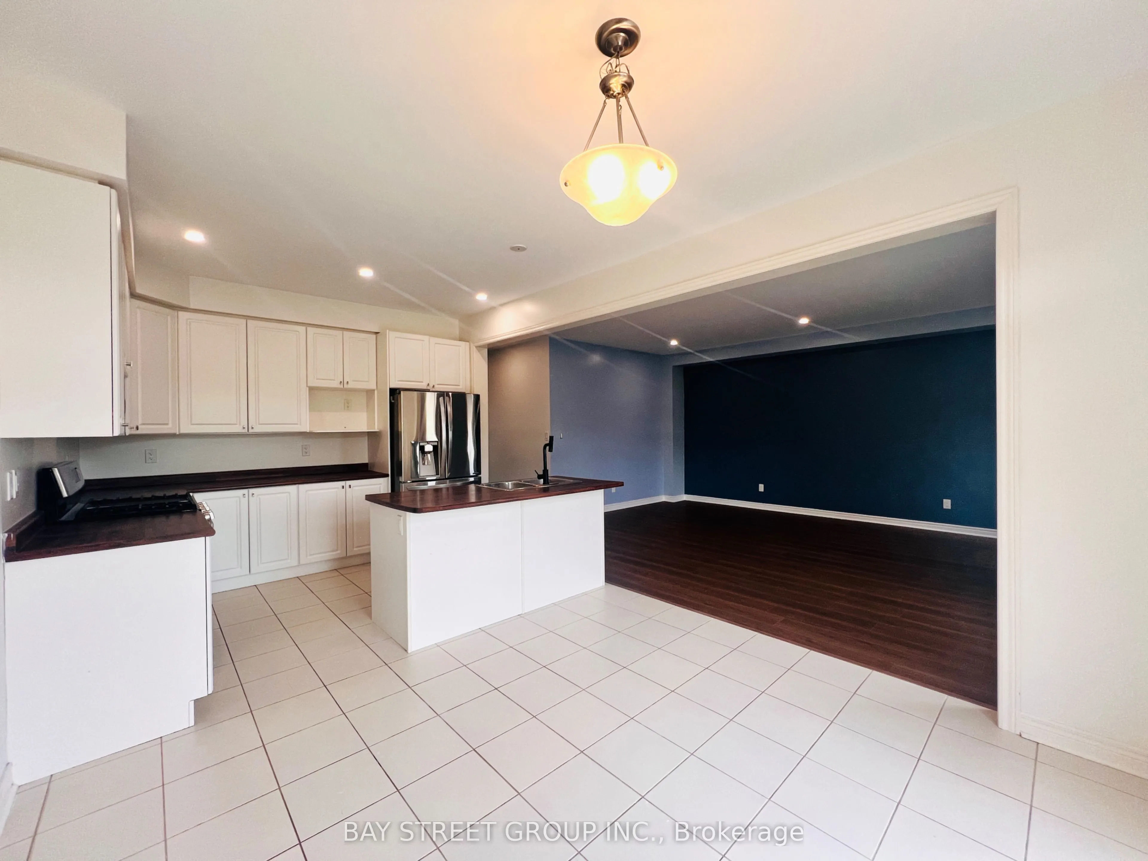 81 Sutcliffe Way