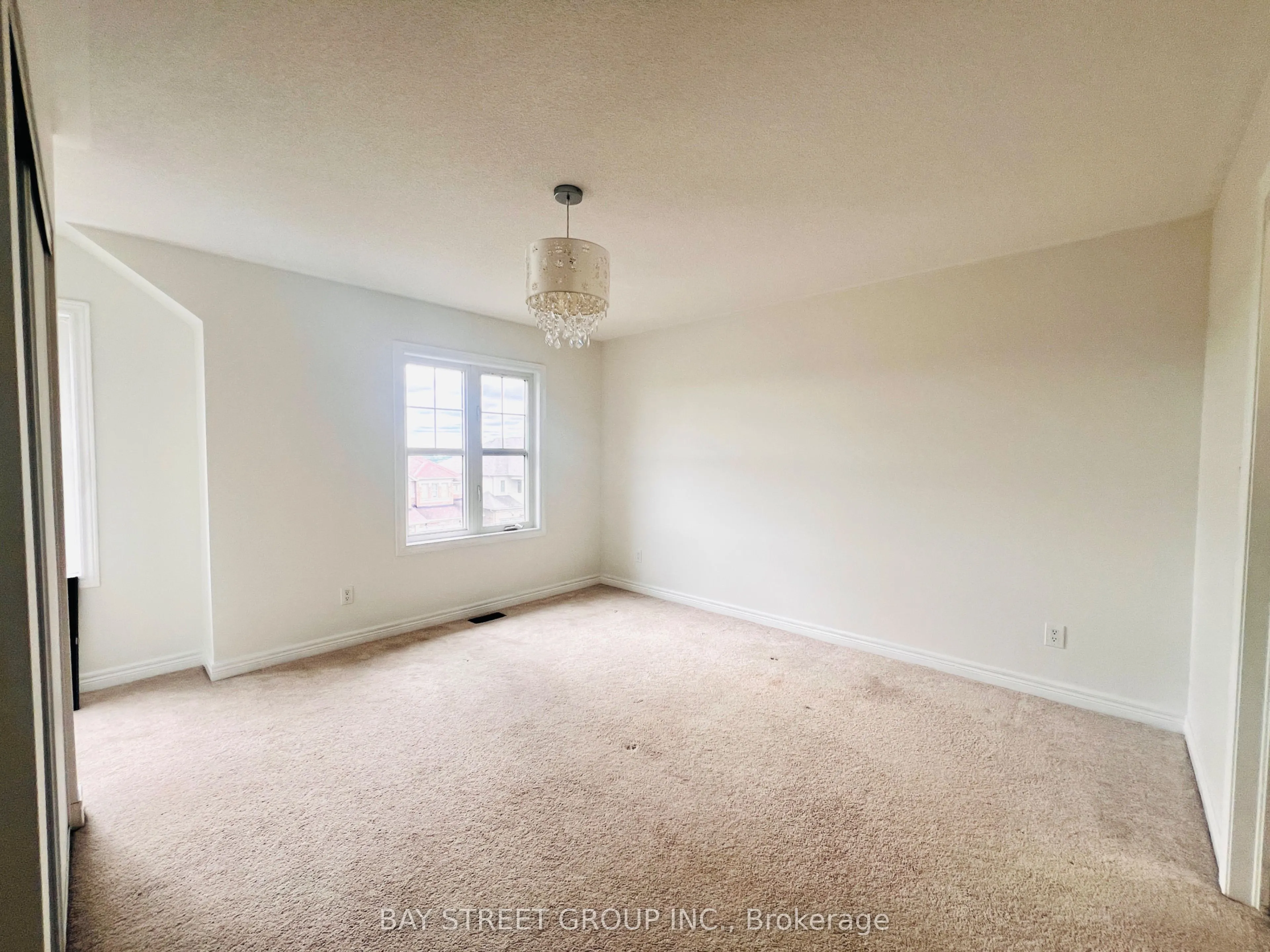 81 Sutcliffe Way