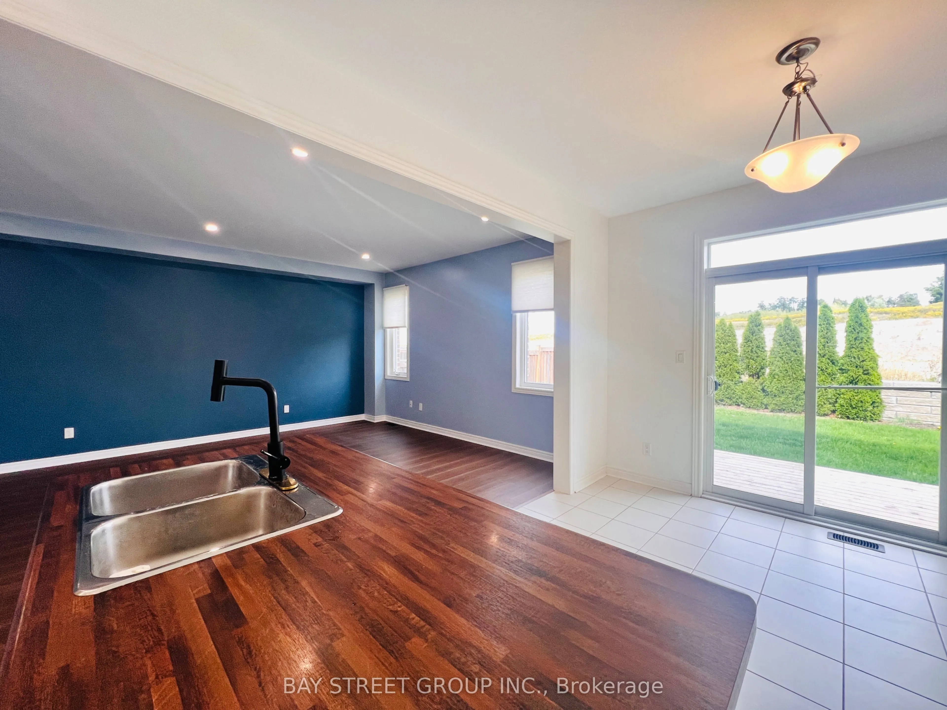 81 Sutcliffe Way
