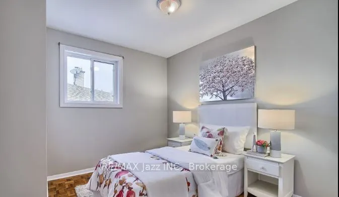 676 Mountview Place
