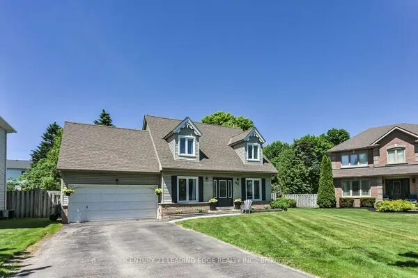 30 McGuire Crescent