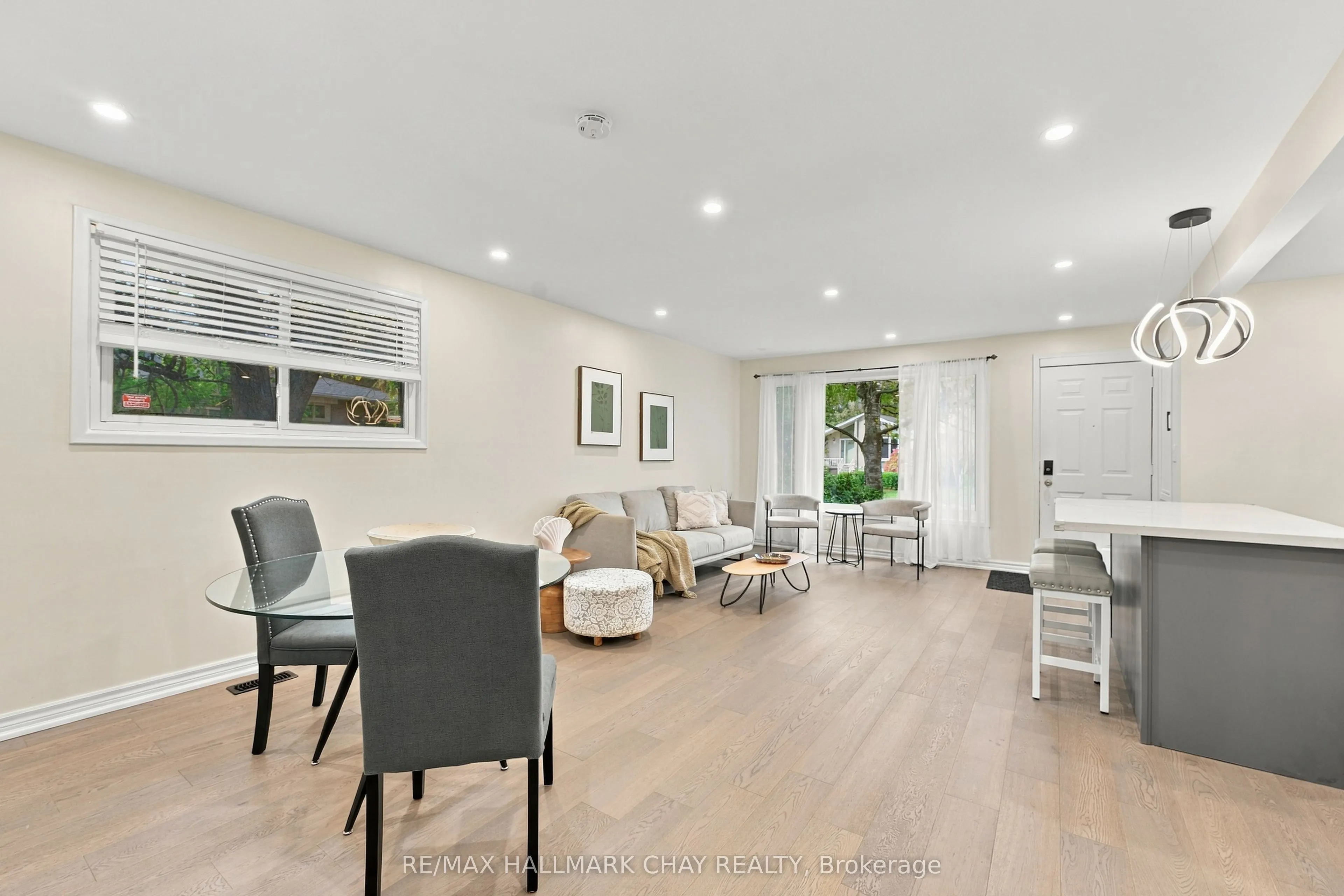11 Davidson Road