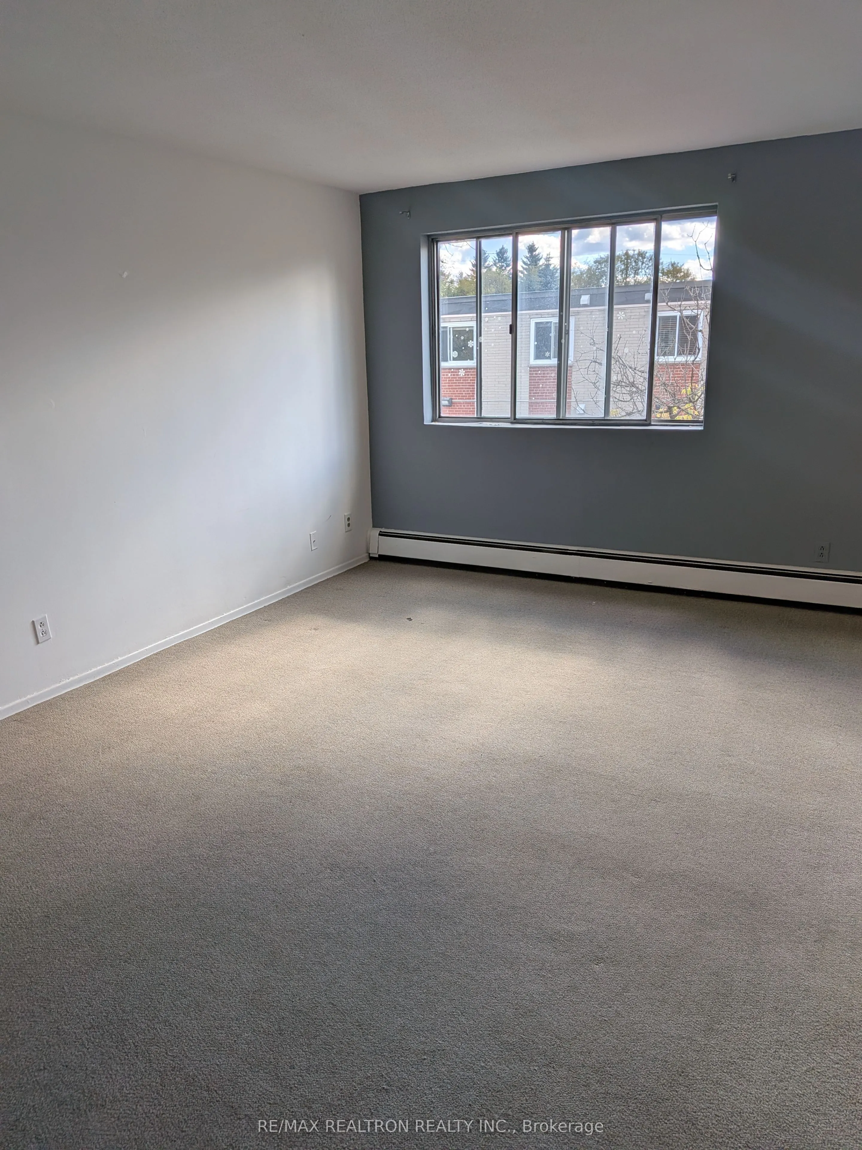 35 Huron Heights Drive #15