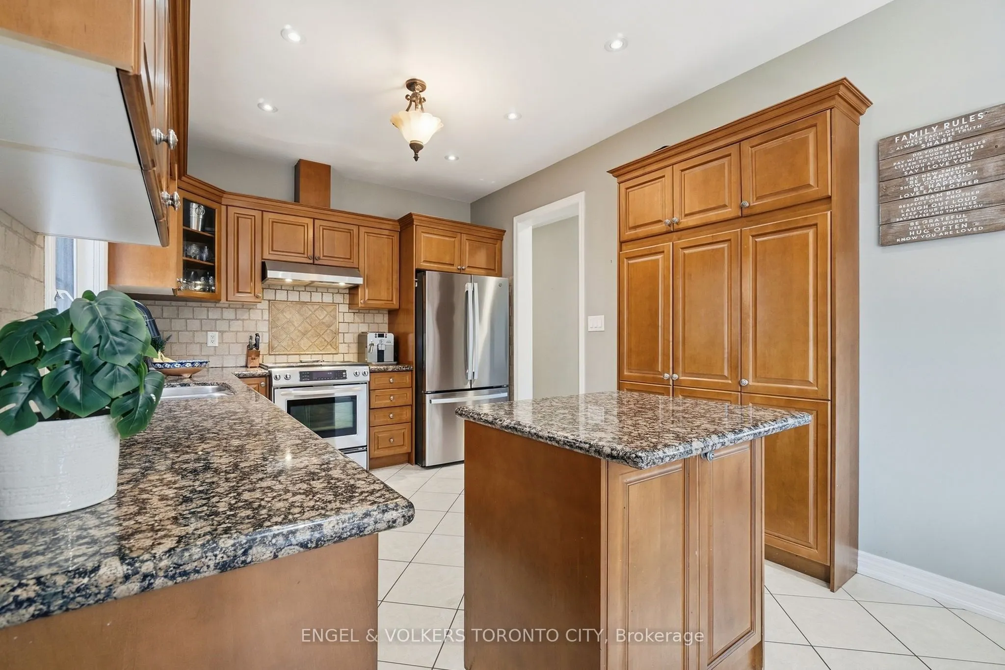 311 Maria Antonia Road