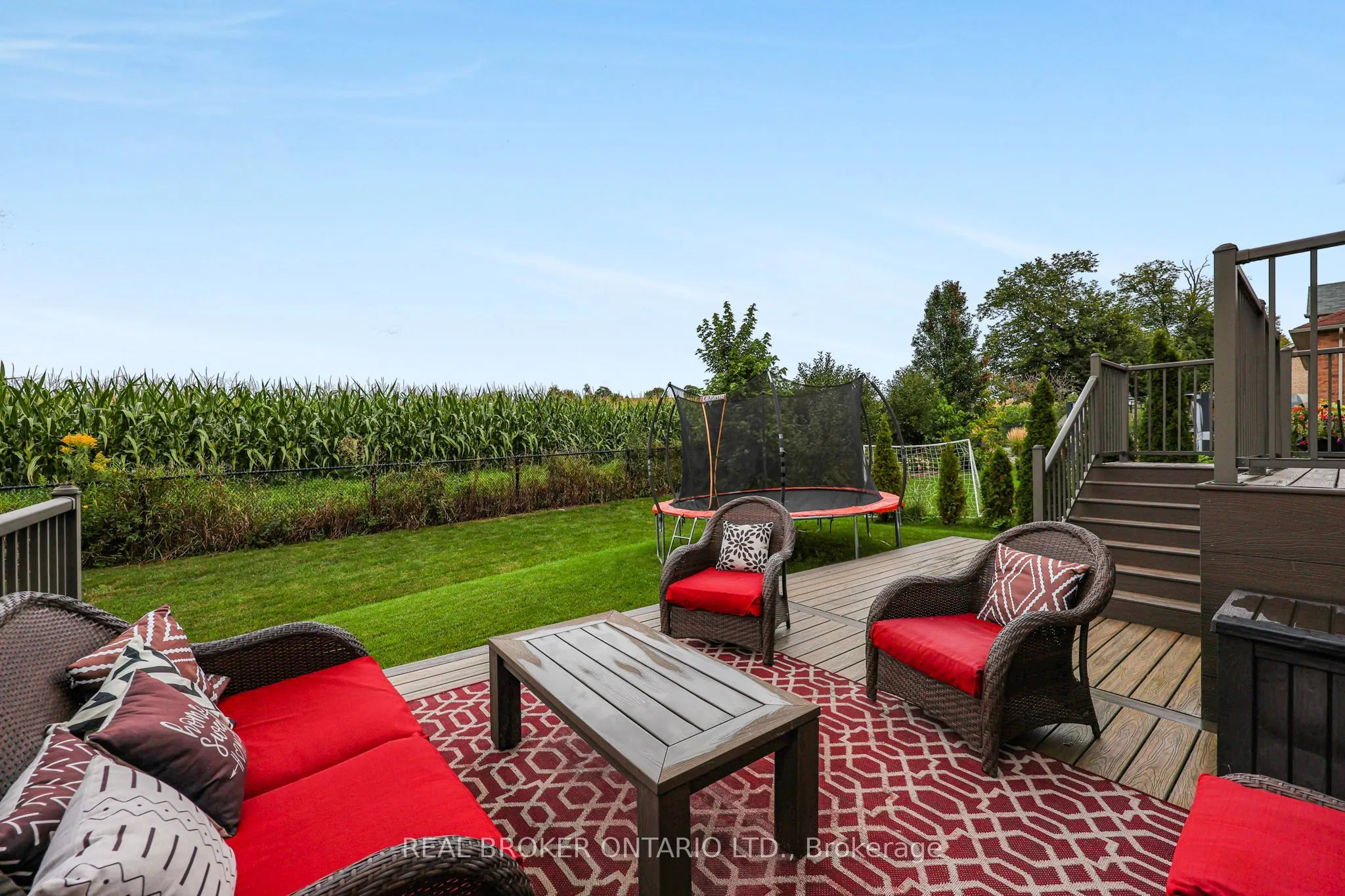 64 Manor Glen Crescent