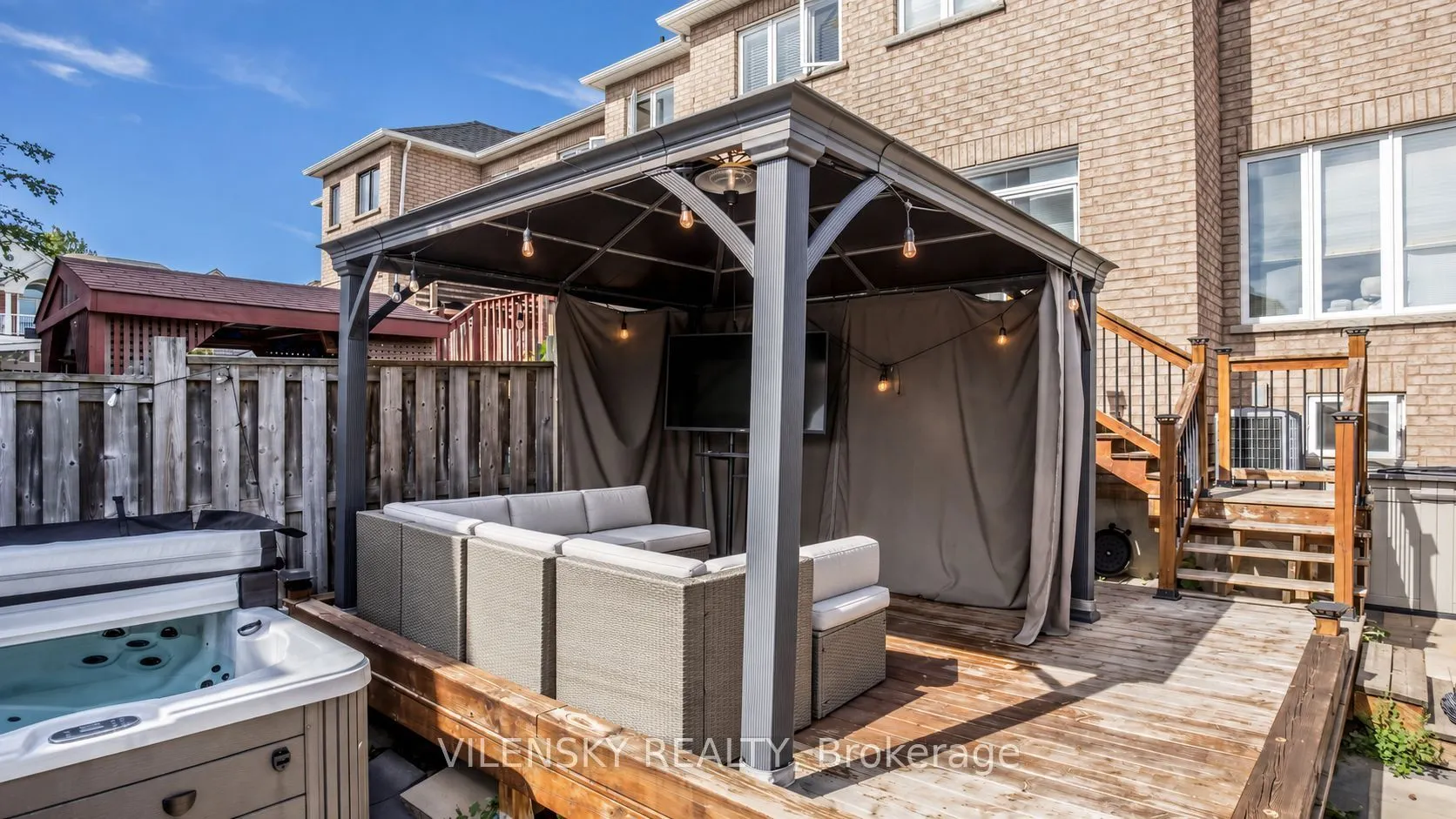 66 Catalpa Crescent