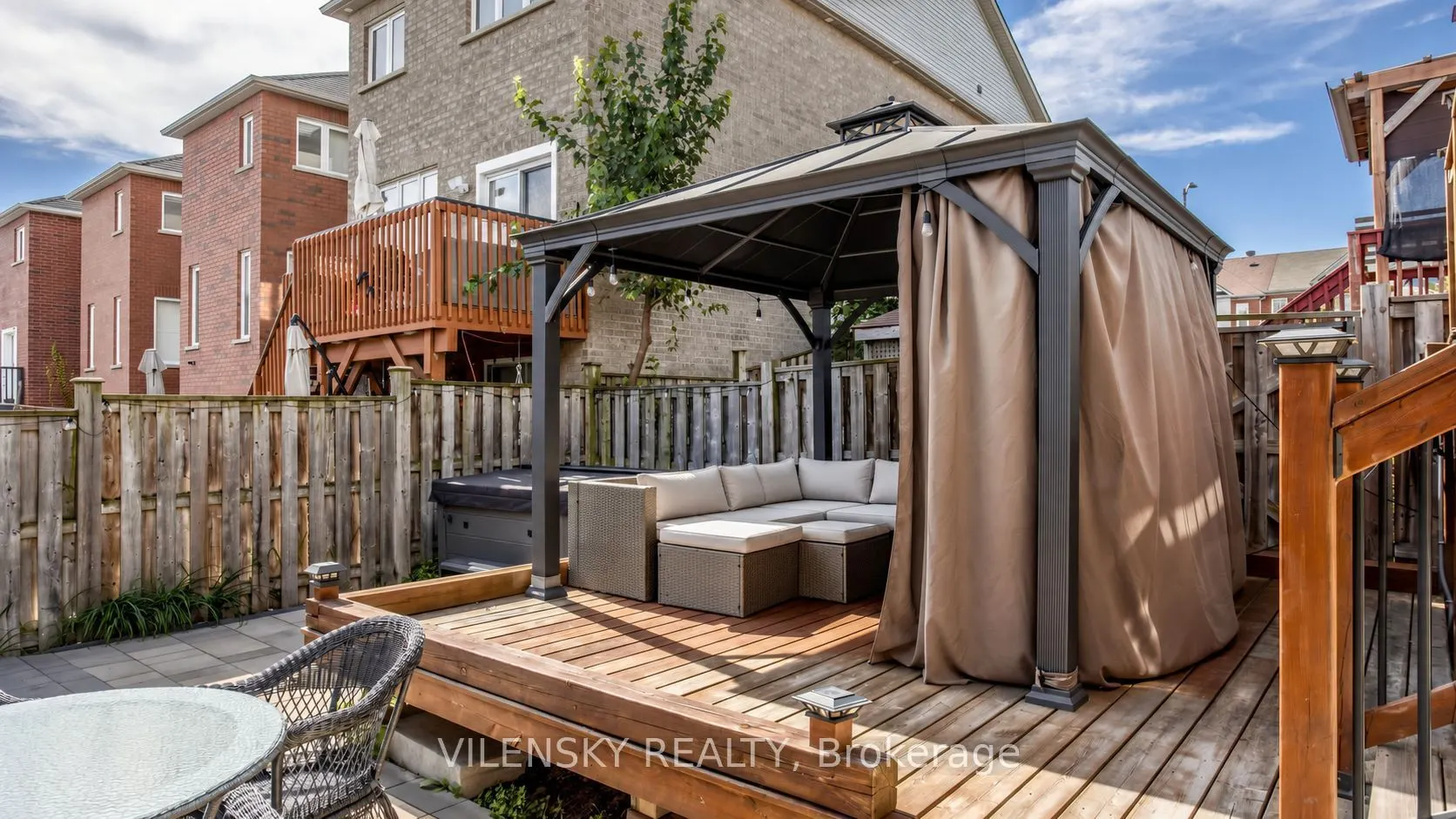 66 Catalpa Crescent