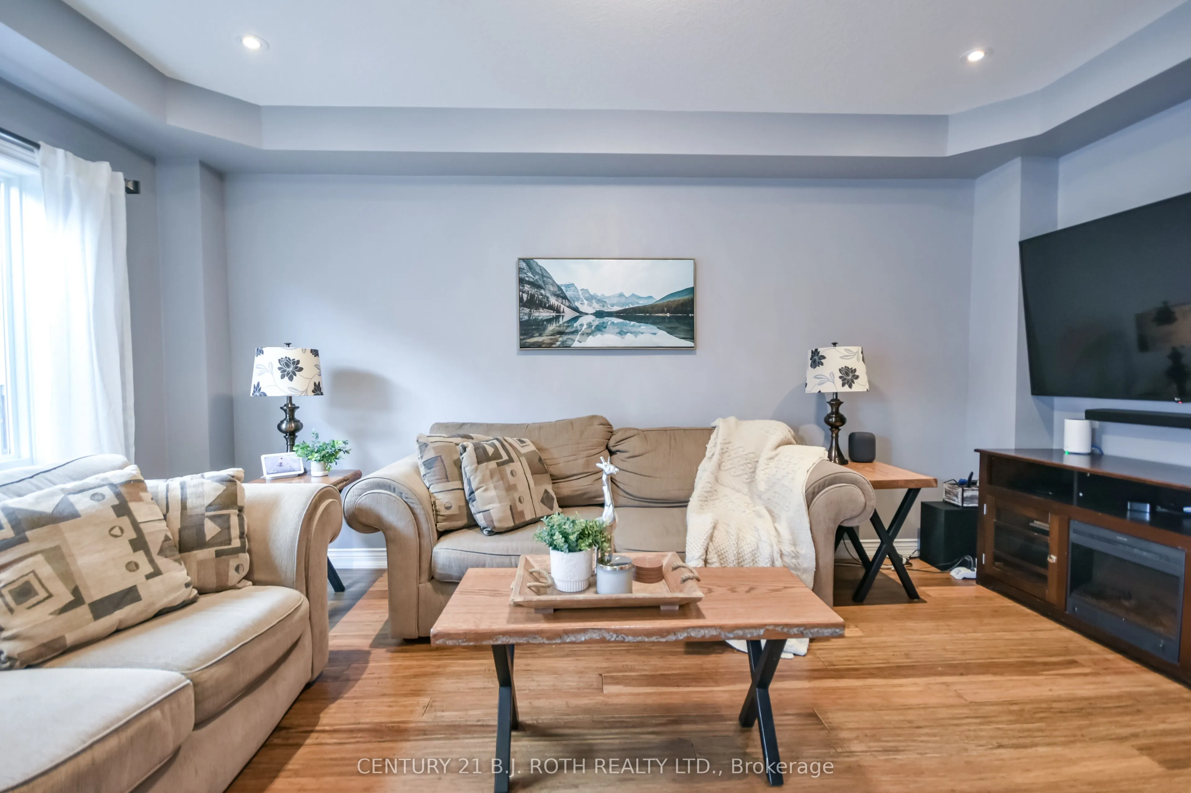 114 Stonemount Crescent