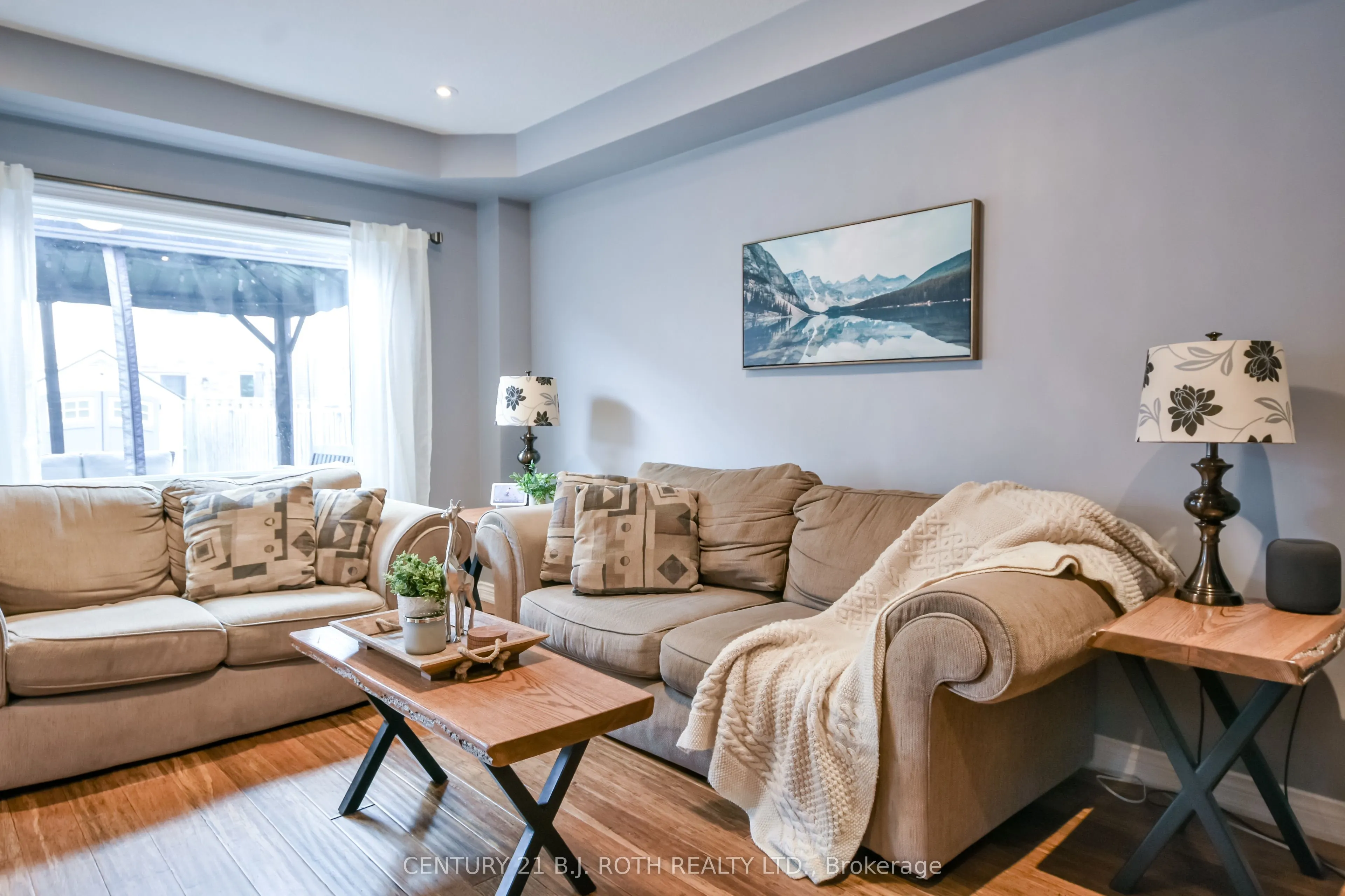 114 Stonemount Crescent