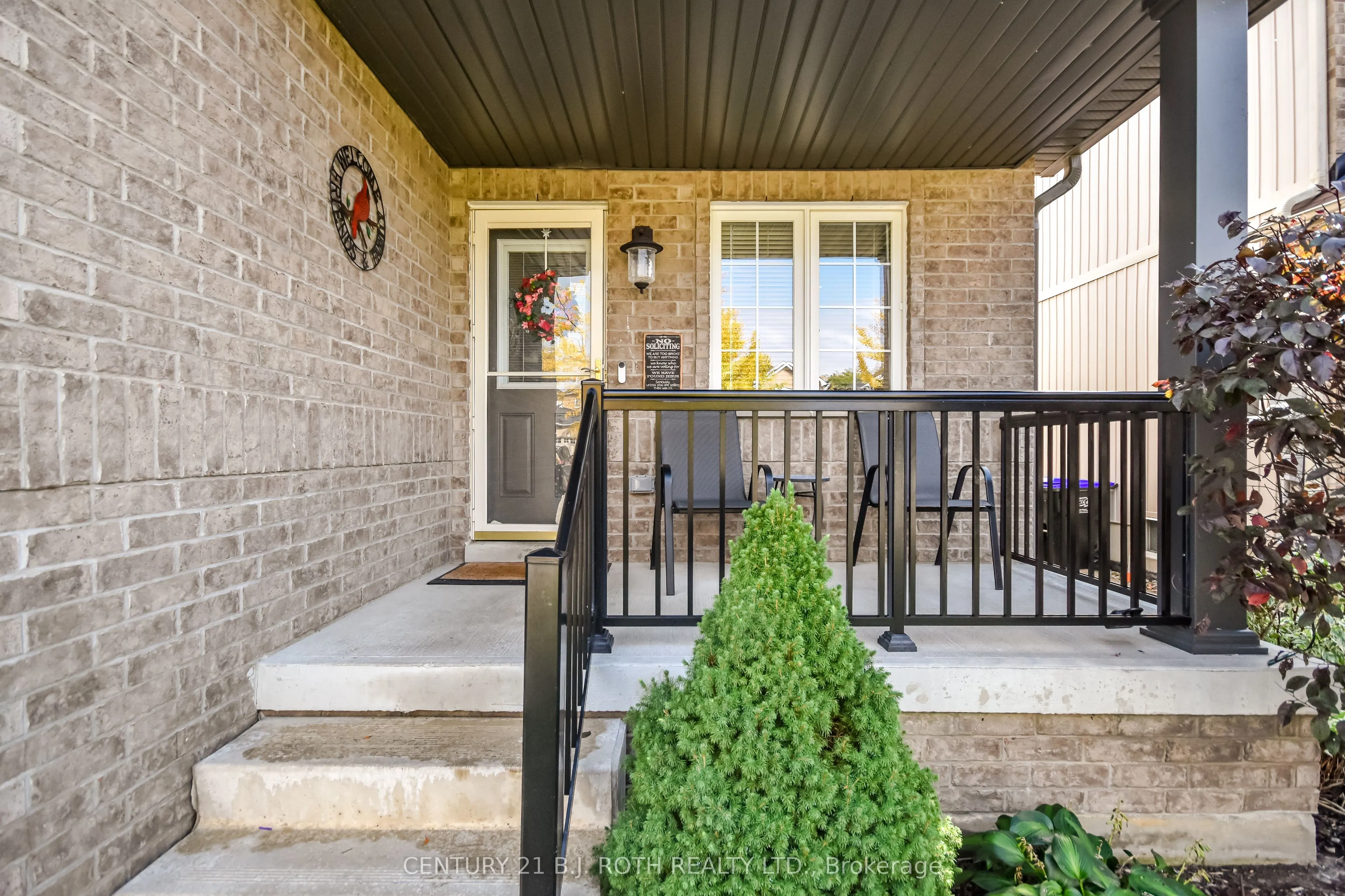 114 Stonemount Crescent