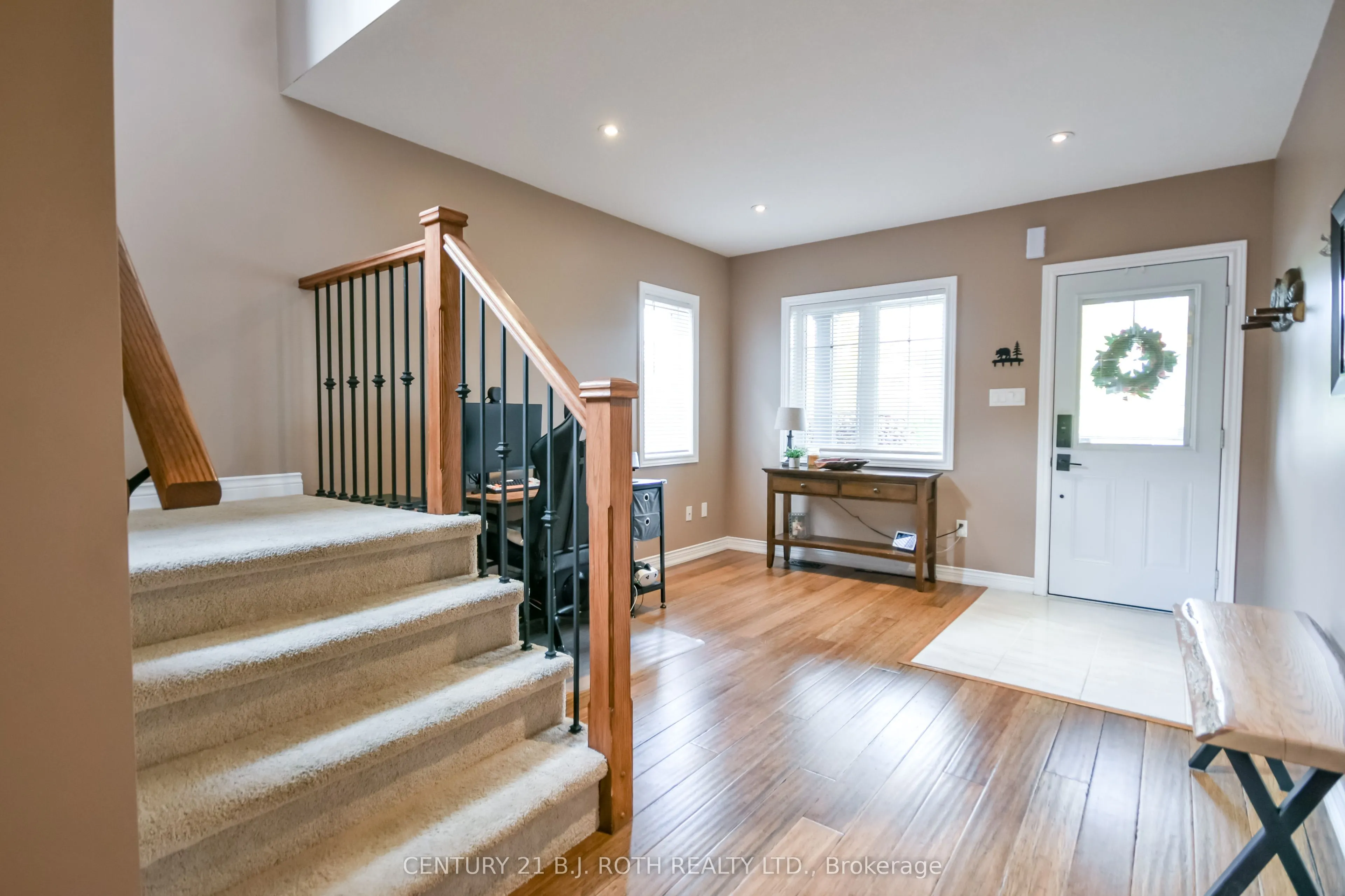 114 Stonemount Crescent