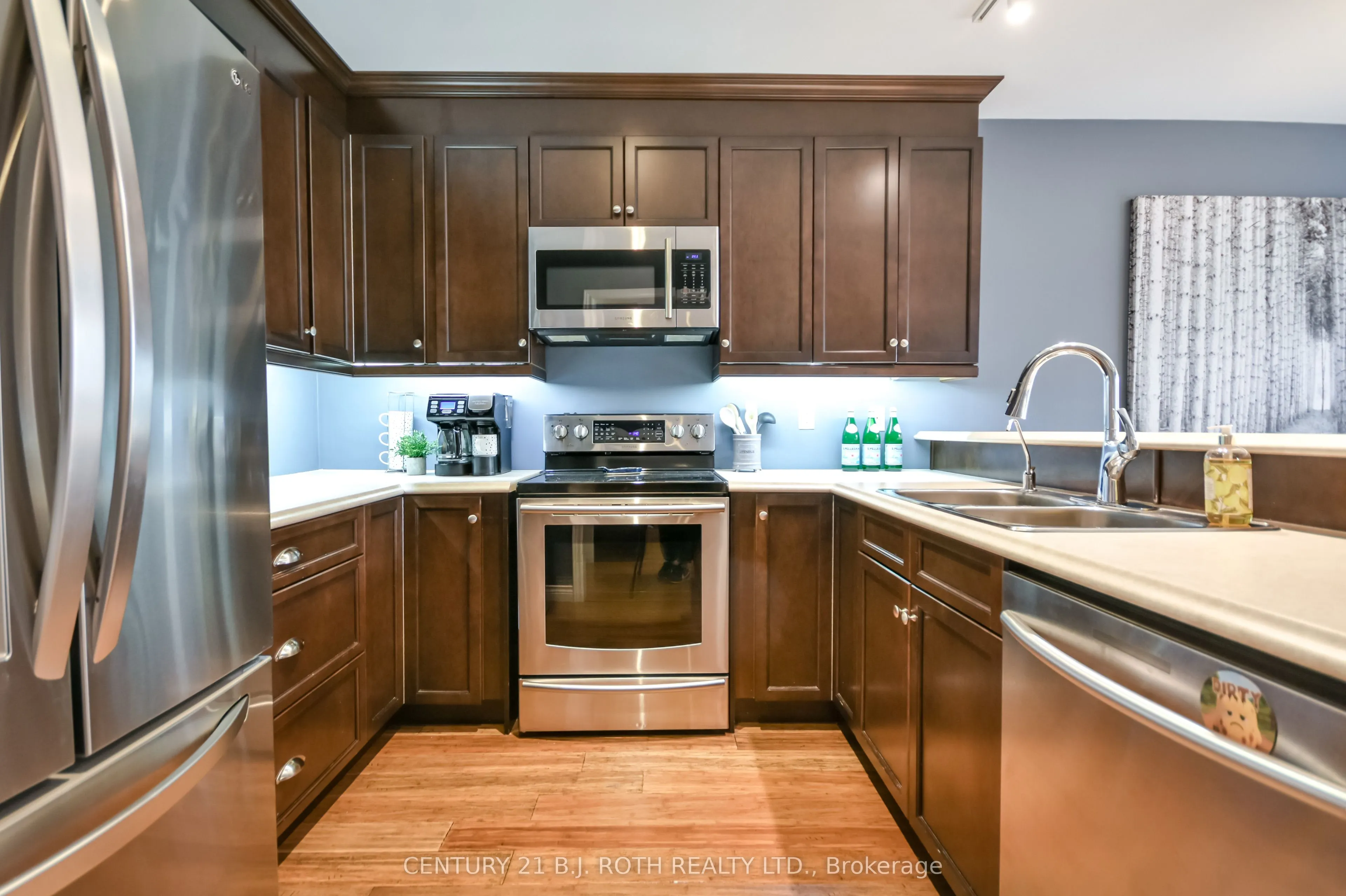 114 Stonemount Crescent
