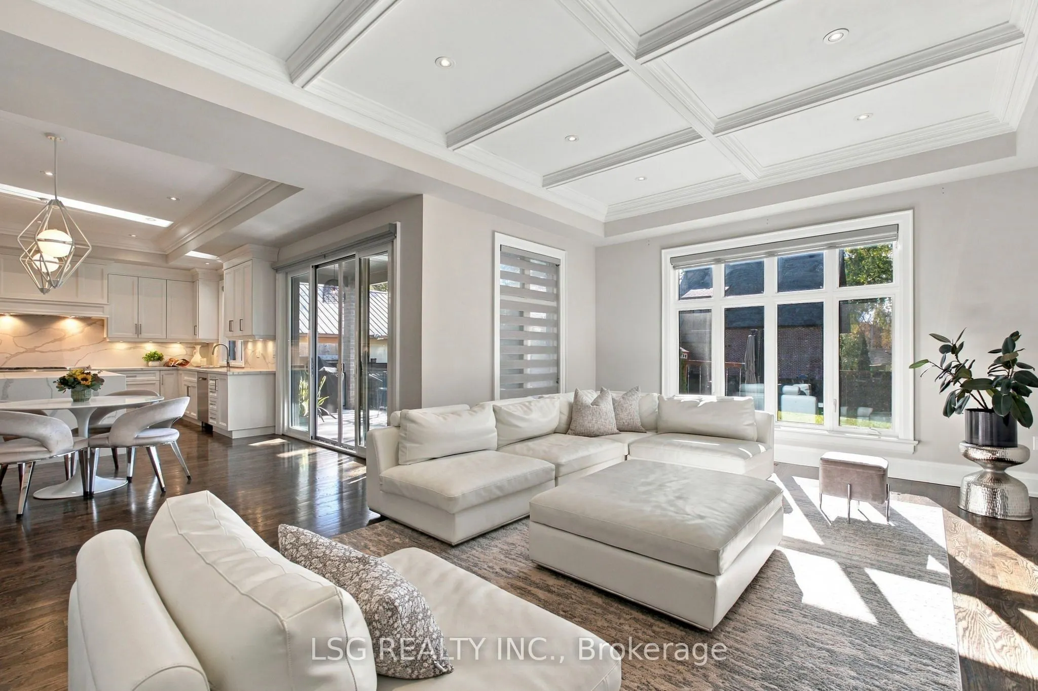 93 Kennedy Street E