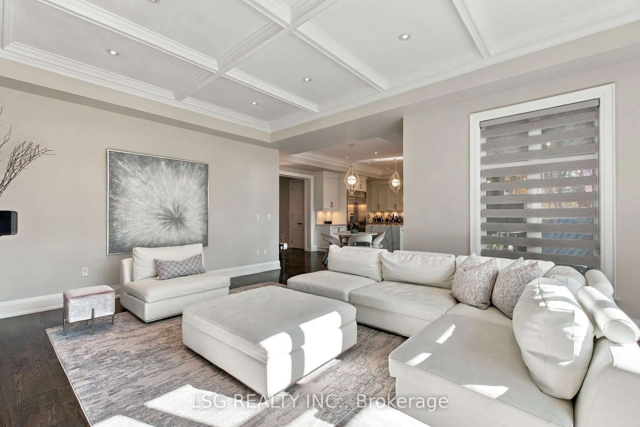 93 Kennedy Street E