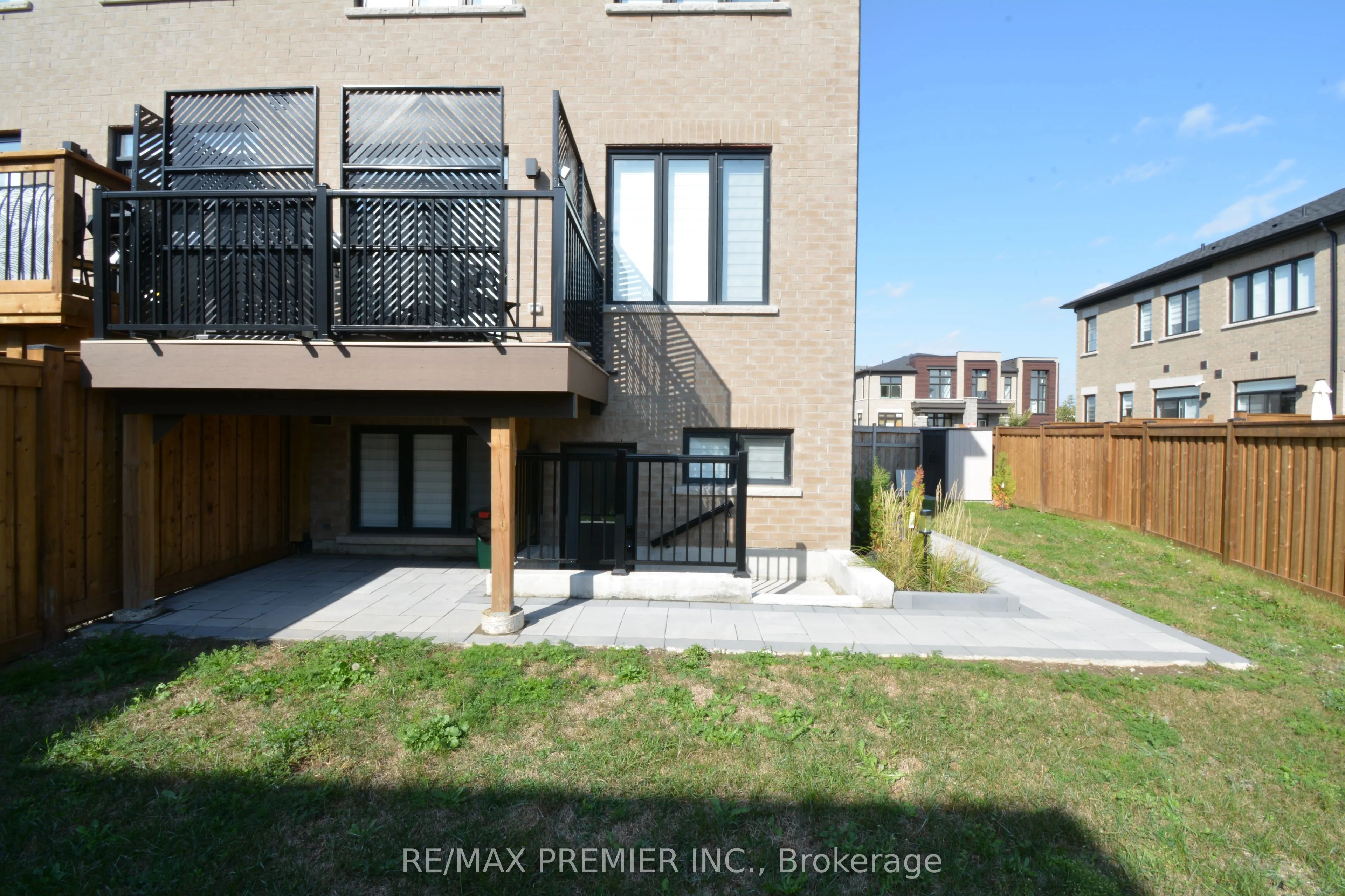 101 Kinloss Street