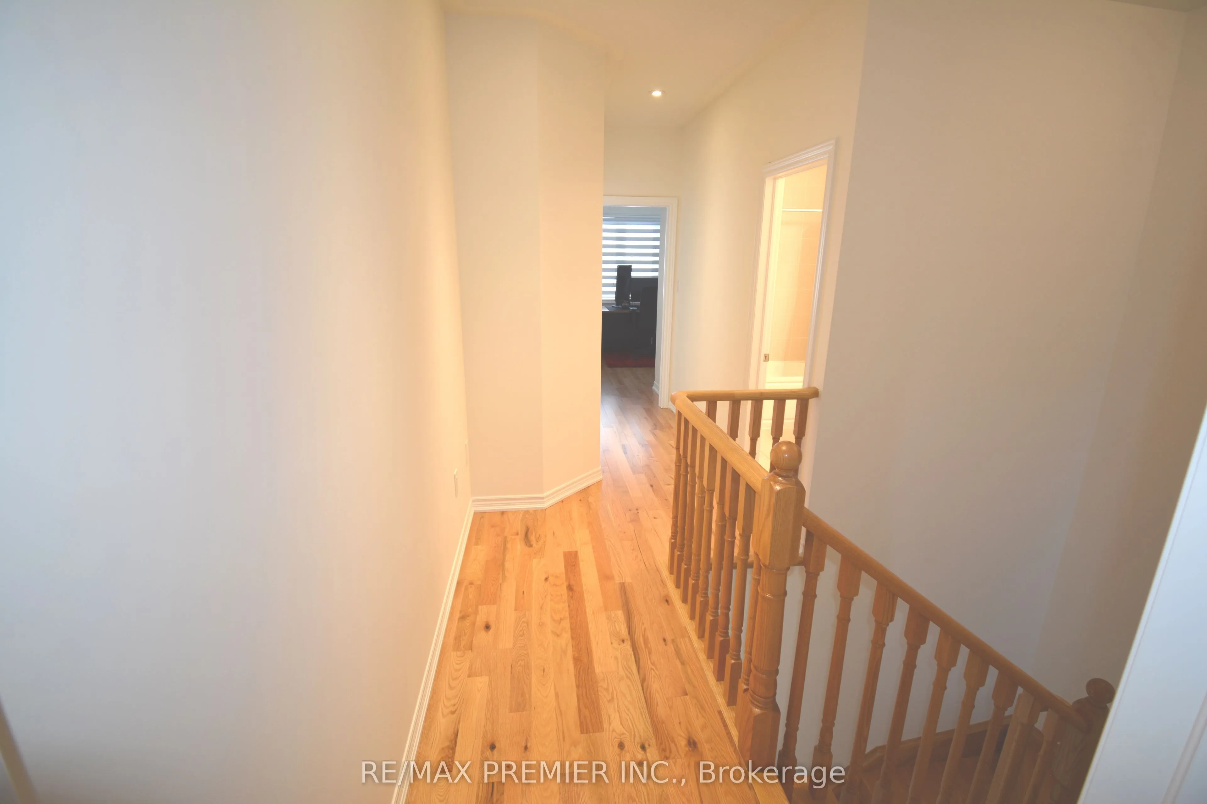 101 Kinloss Street