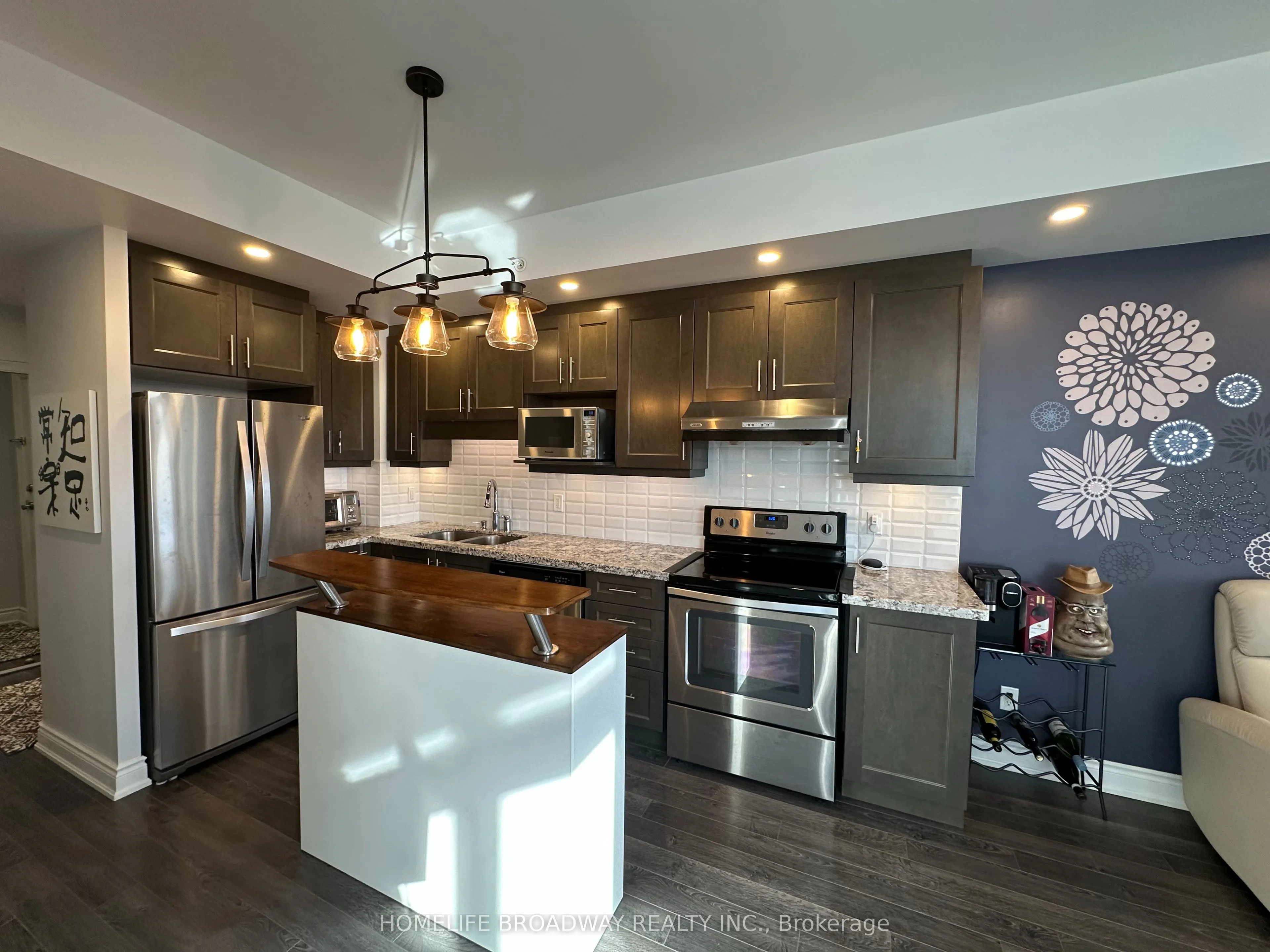 99 South Town Centre Boulevard #820