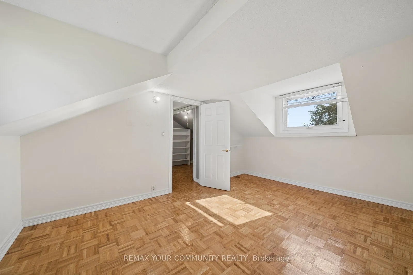 5440 Yonge Street