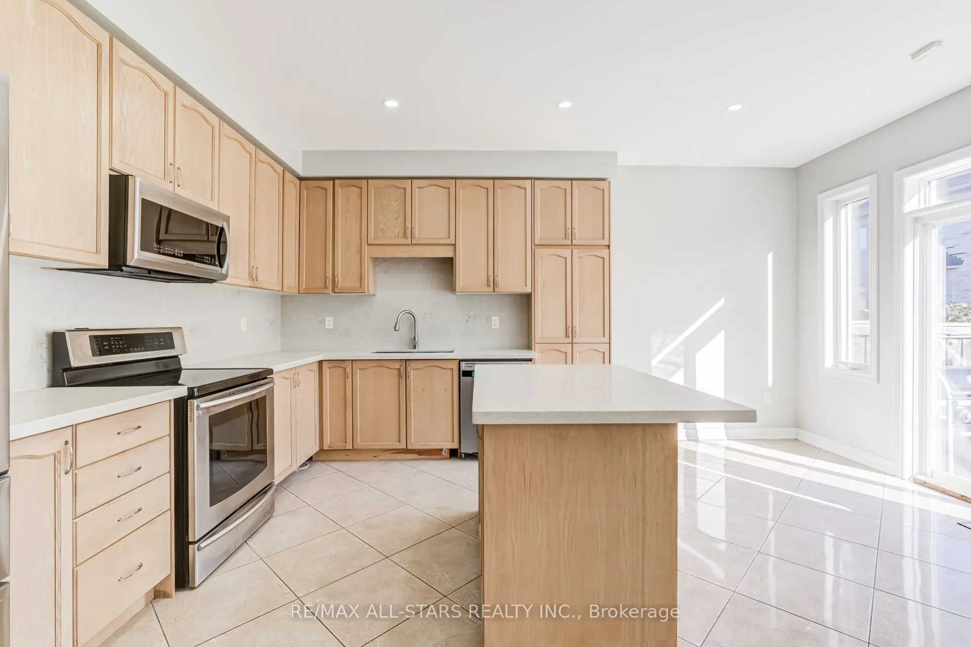 106 Creekland Avenue