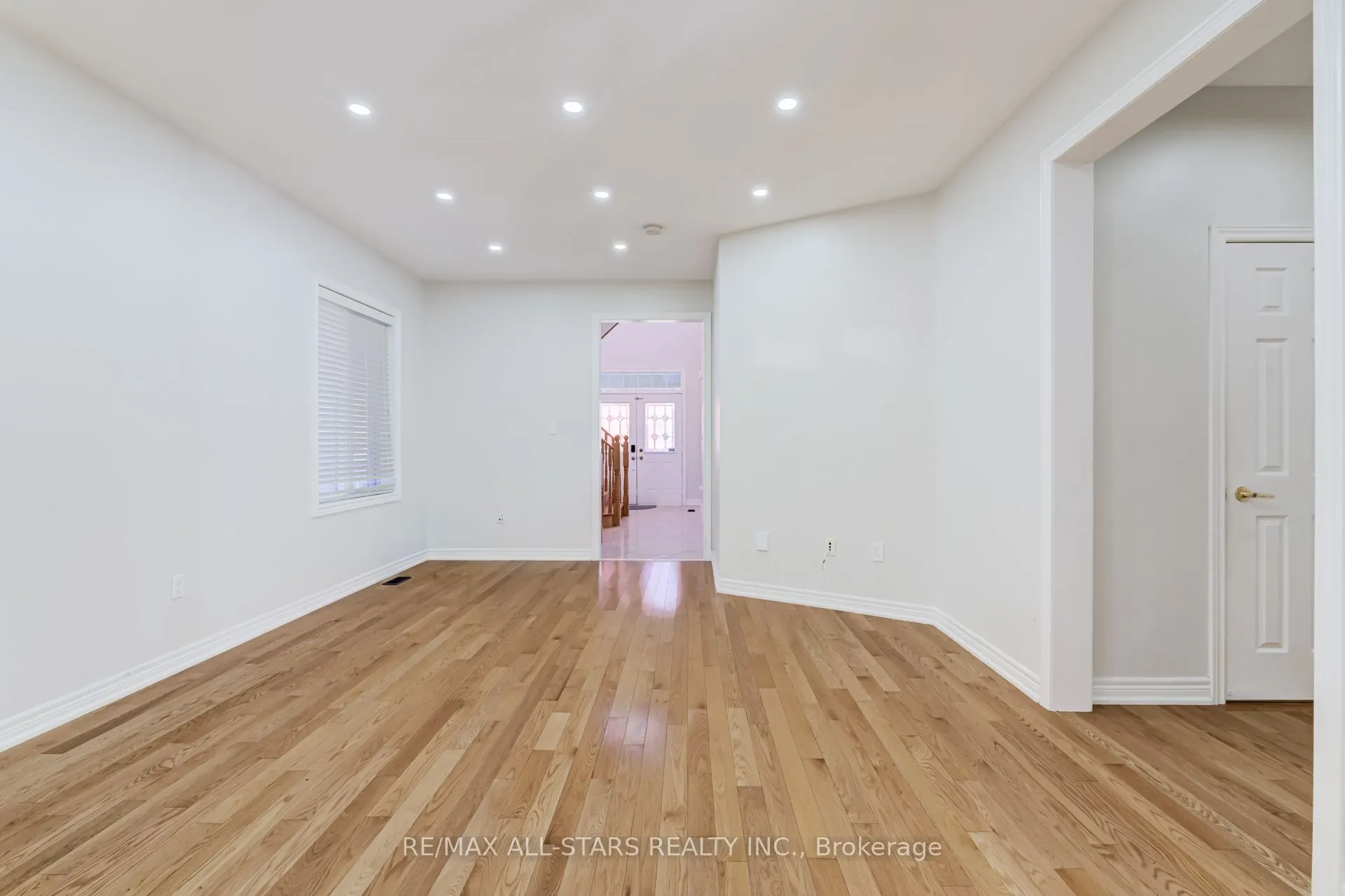 106 Creekland Avenue