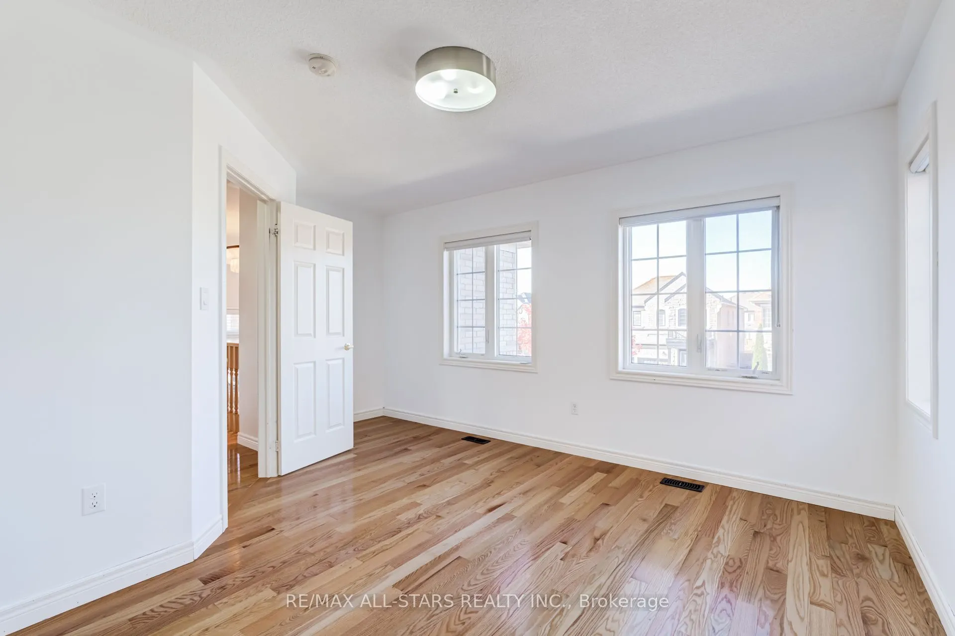 106 Creekland Avenue