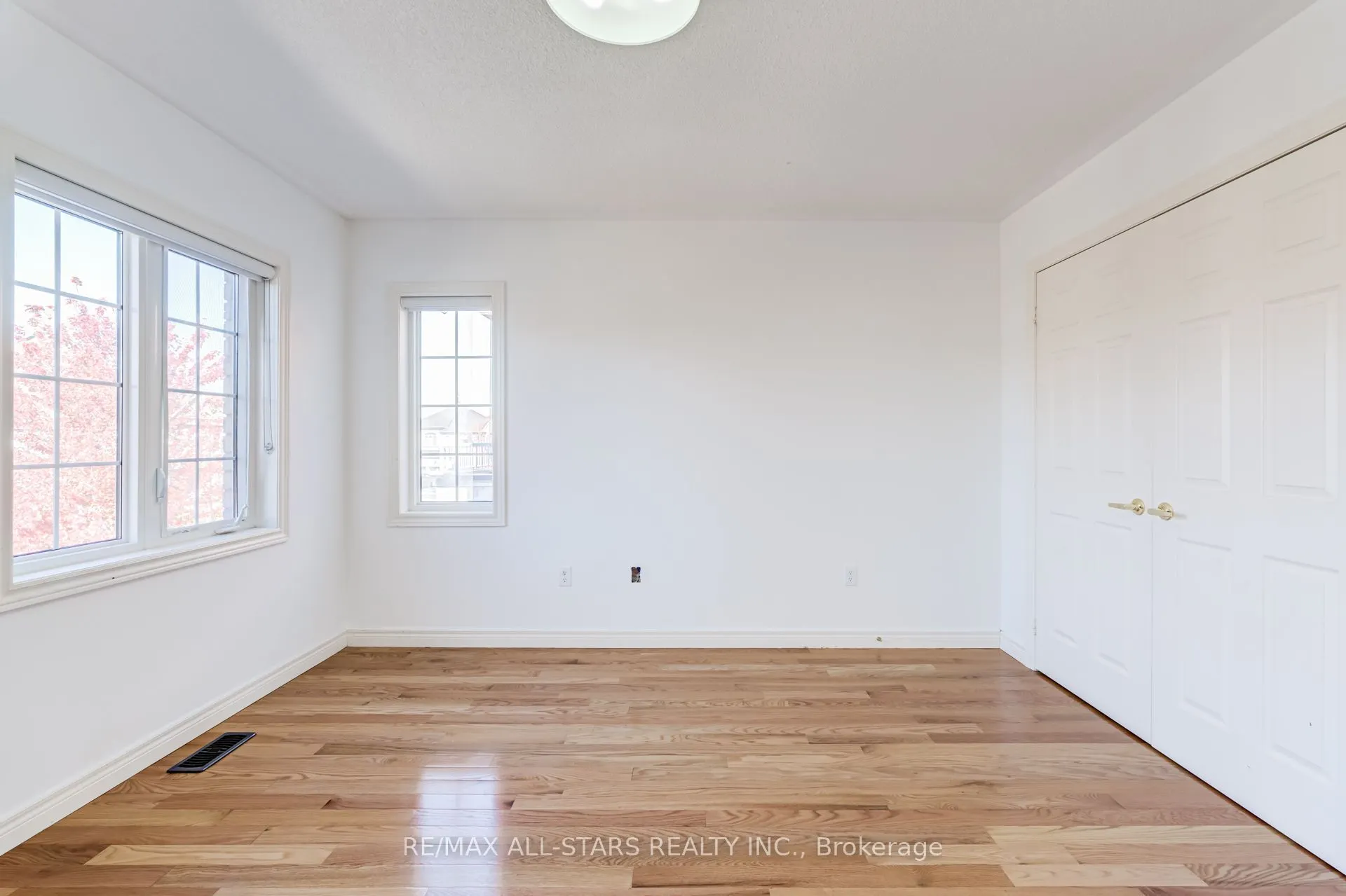 106 Creekland Avenue