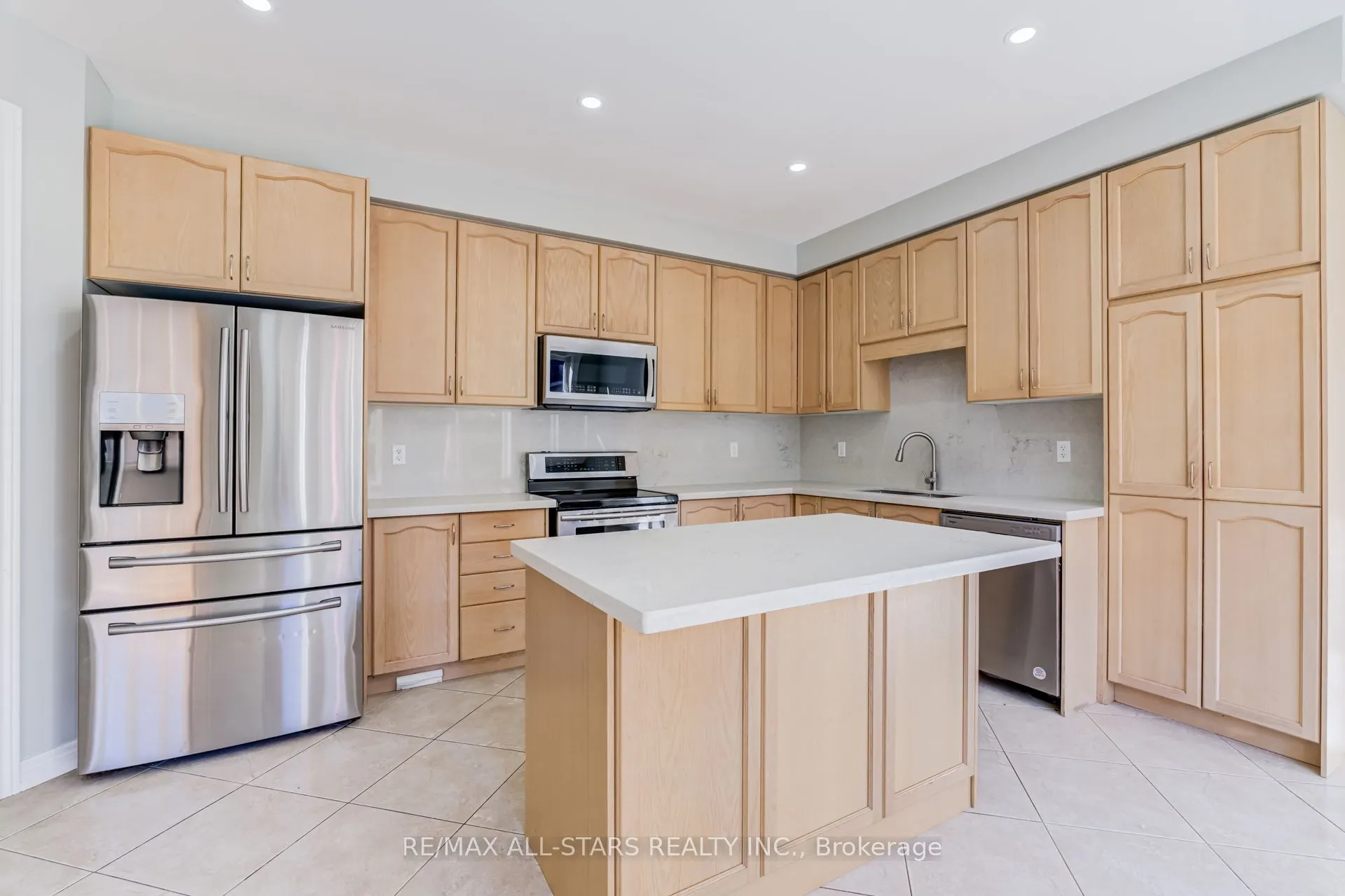 106 Creekland Avenue