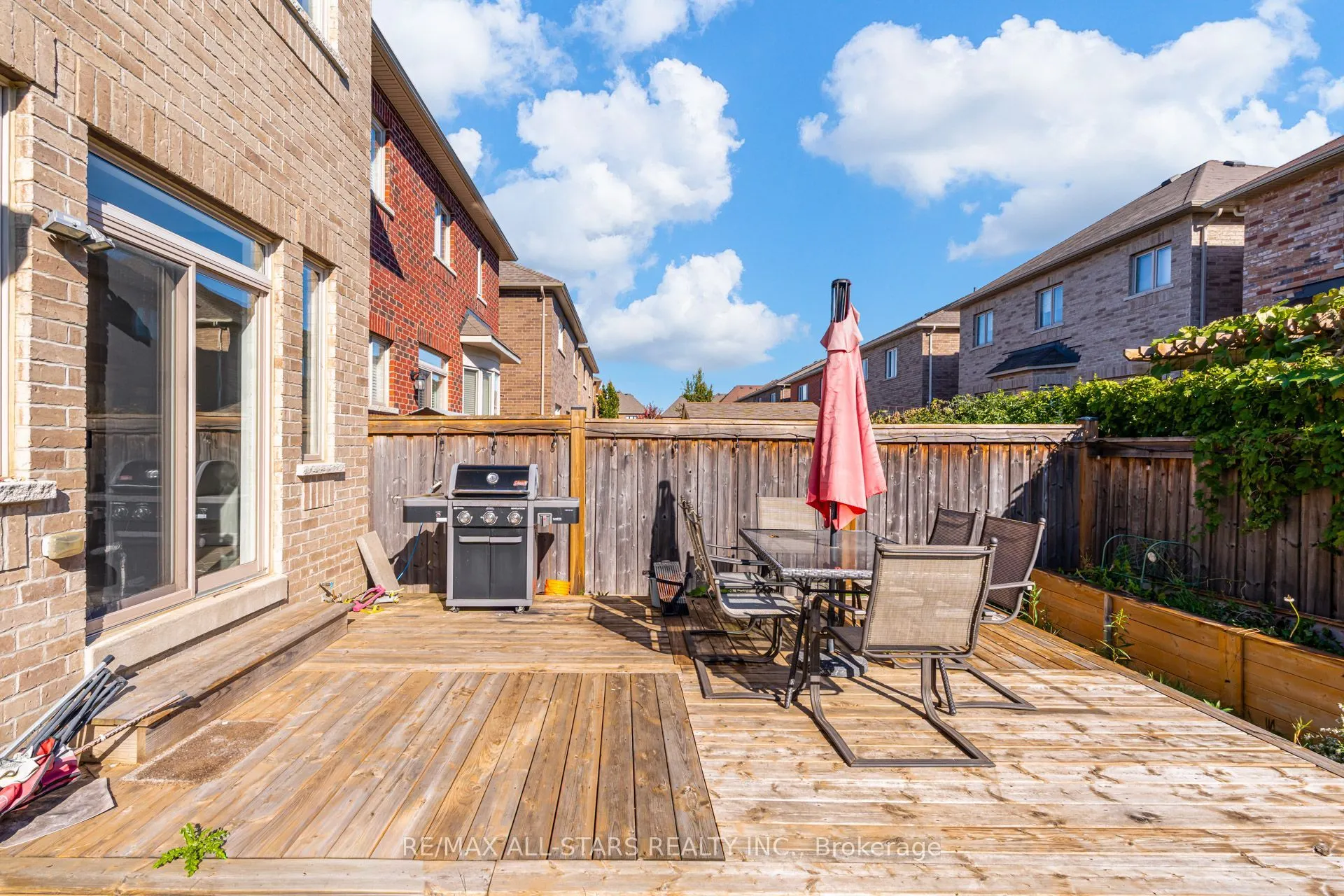 106 Creekland Avenue