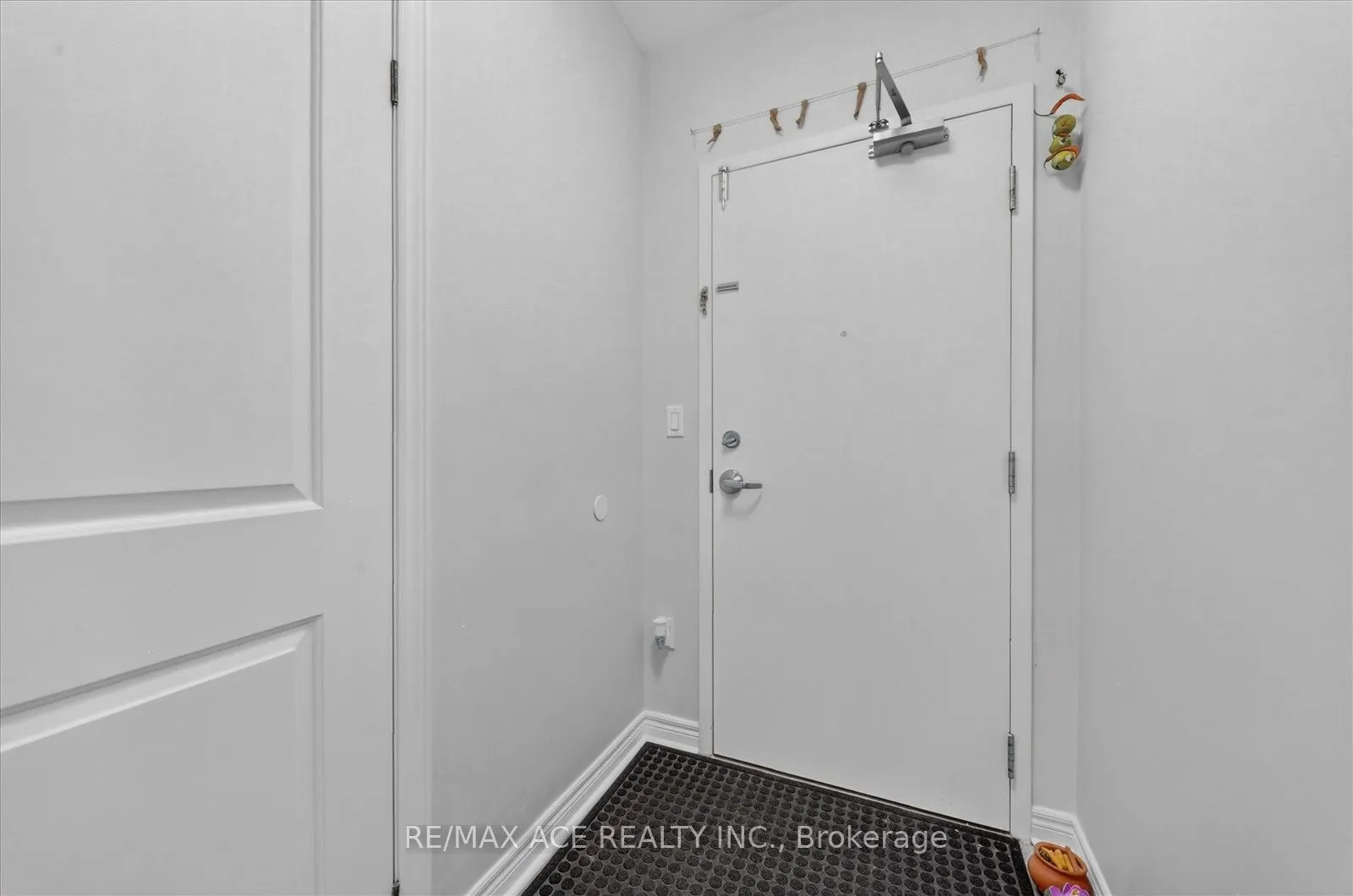 7400 Markham Road #615