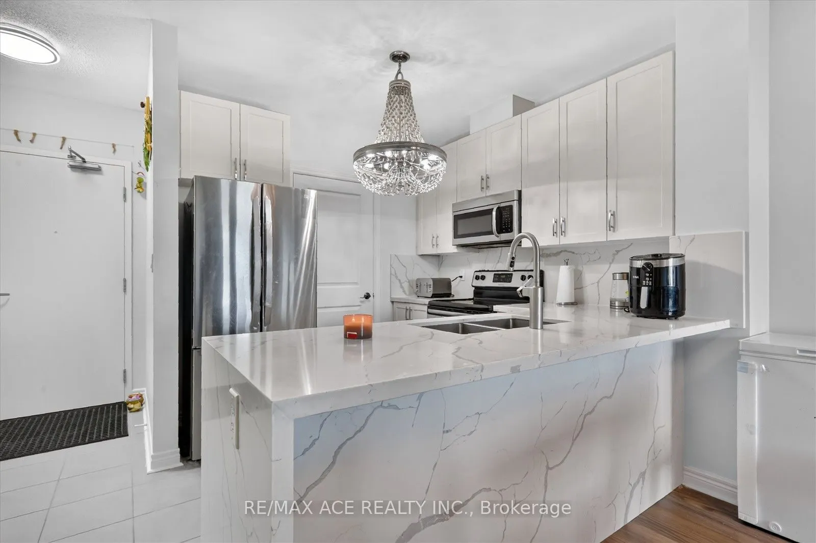 7400 Markham Road #615