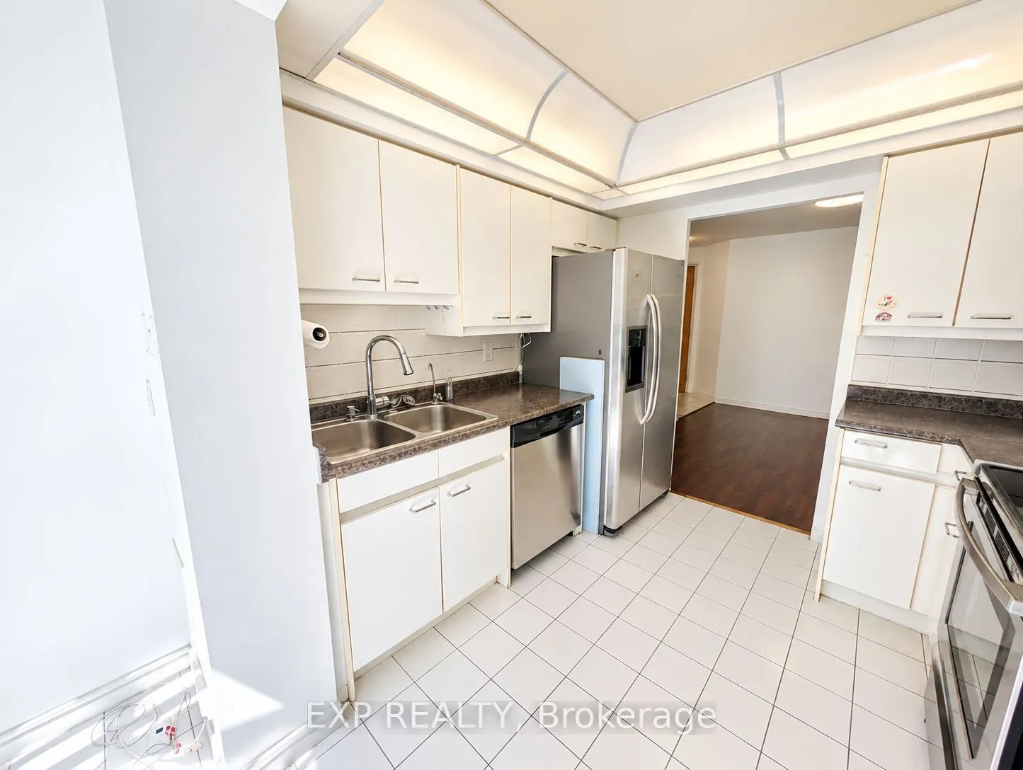 7250 Yonge Street #206