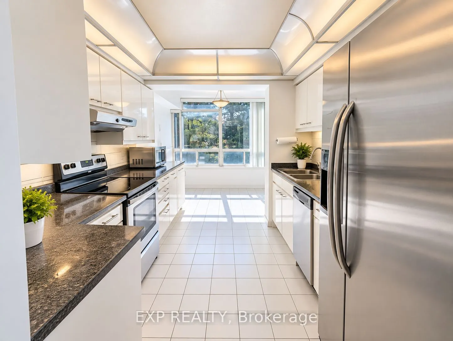 7250 Yonge Street #206